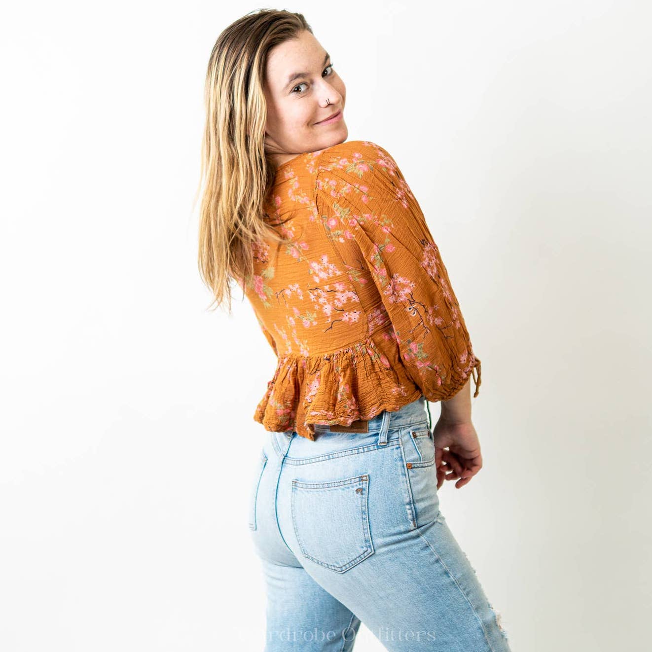 Like New Urban Outfitters Floral Crop Top - M