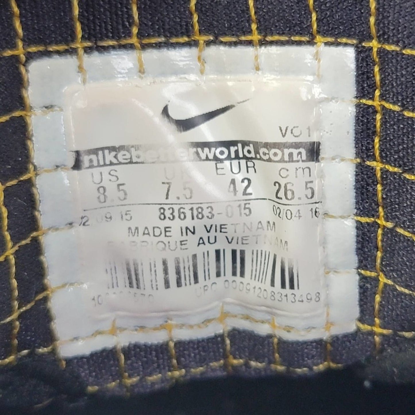 Rare Nike Kobe 11 Carpe Diem Sneakers - 8.5