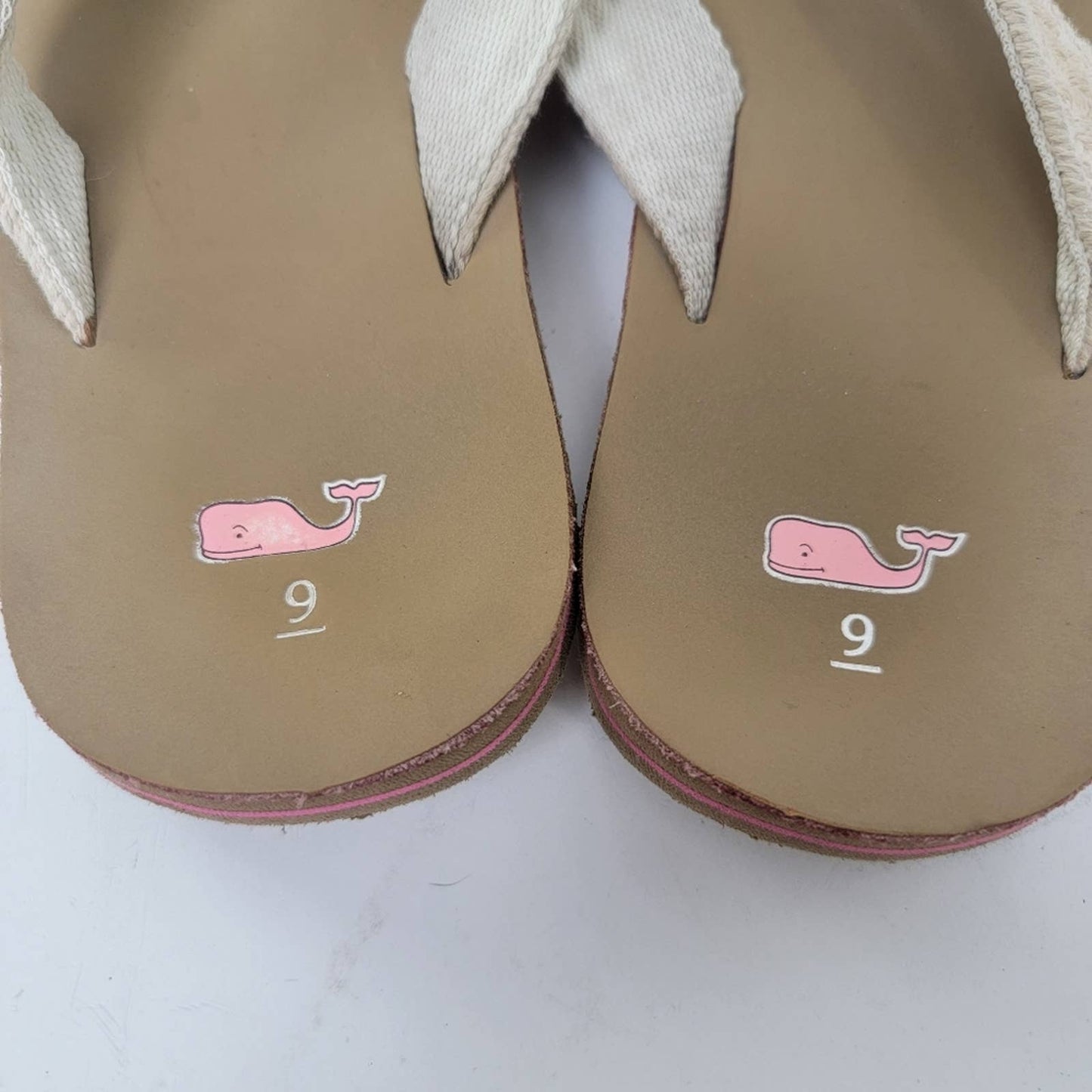 Vineyard Vines Leather Flip Flops - 9