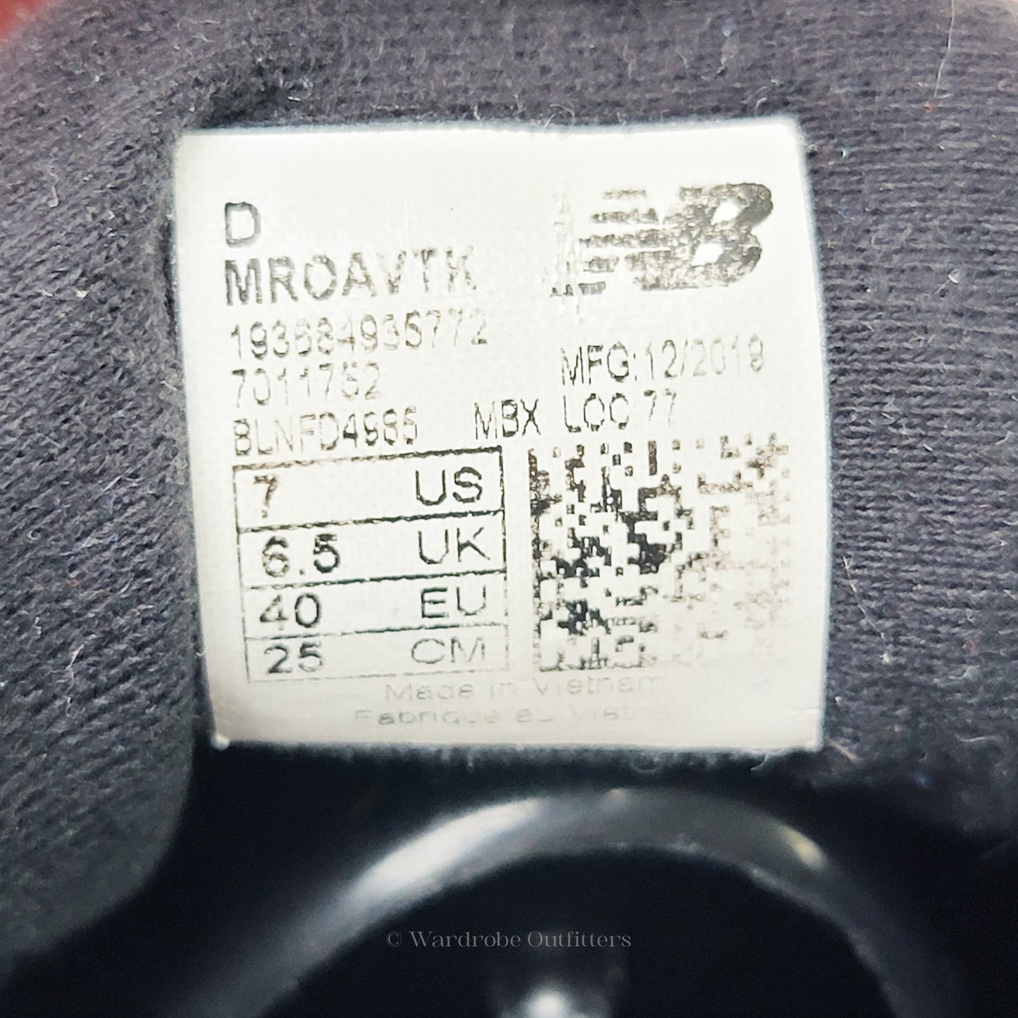 New Balance Fresh Foam Roav Tee Shirt Sneakers