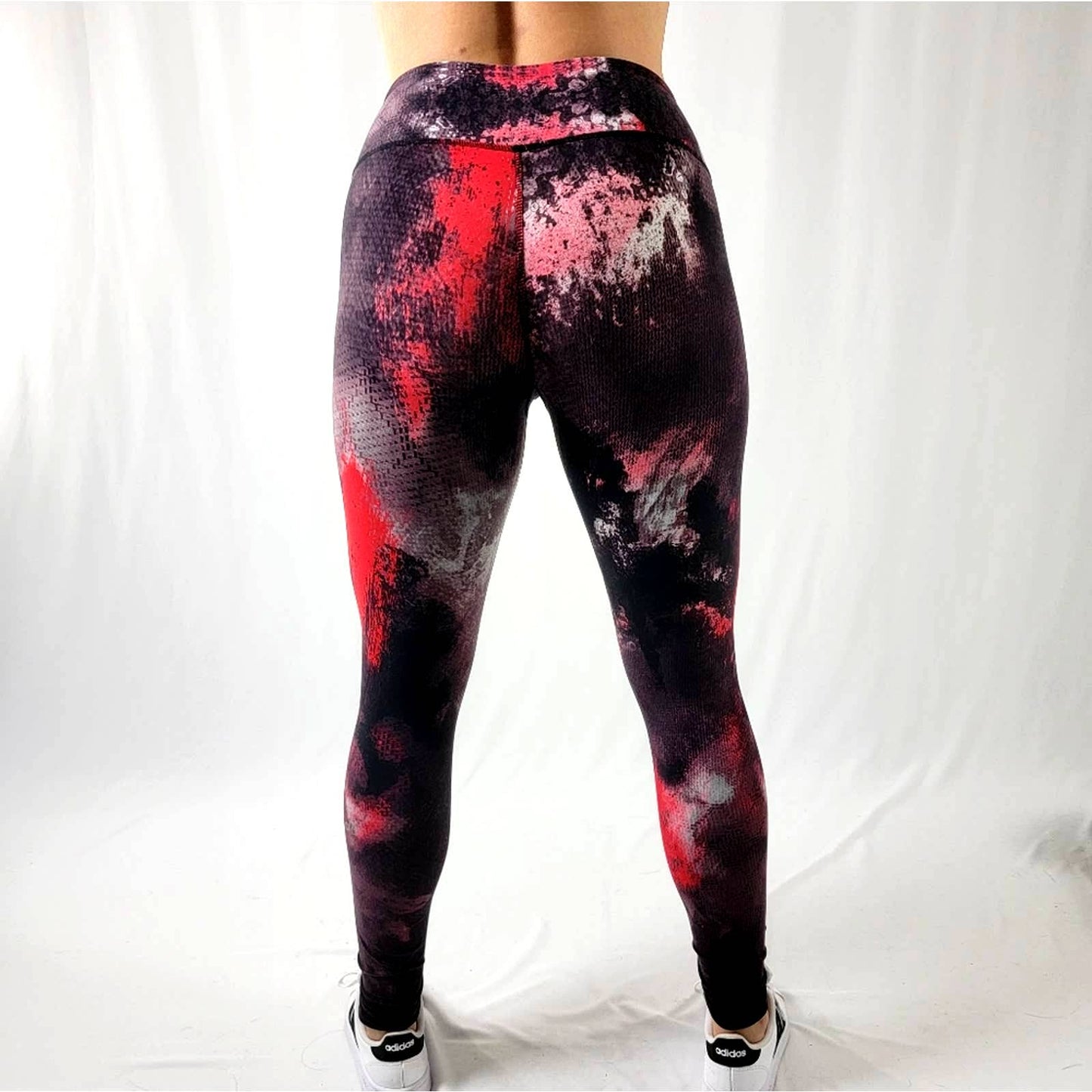 ALO Airbrush Yoga High-Waist Solarized Tie-Dye Legging - M
