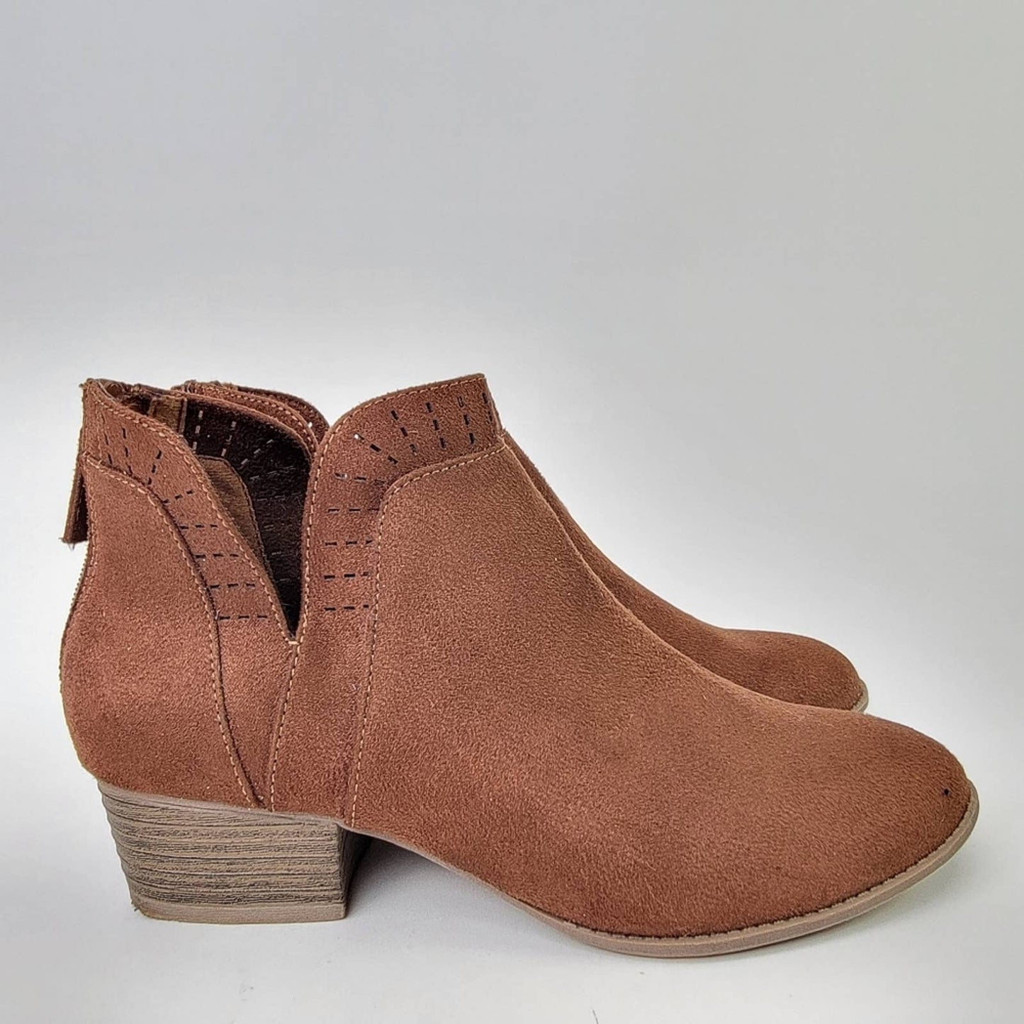 Arizona Julian Block Heel Booties - 9