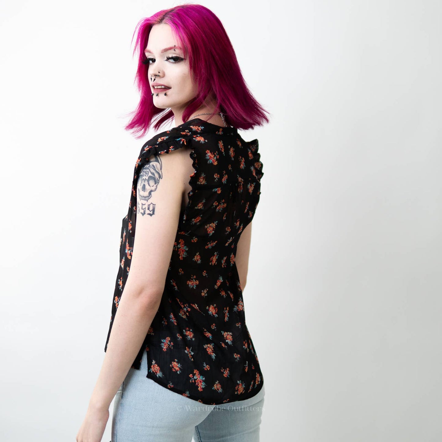 F21 Sheer Floral Sleeveless Tank Top Blouse - M