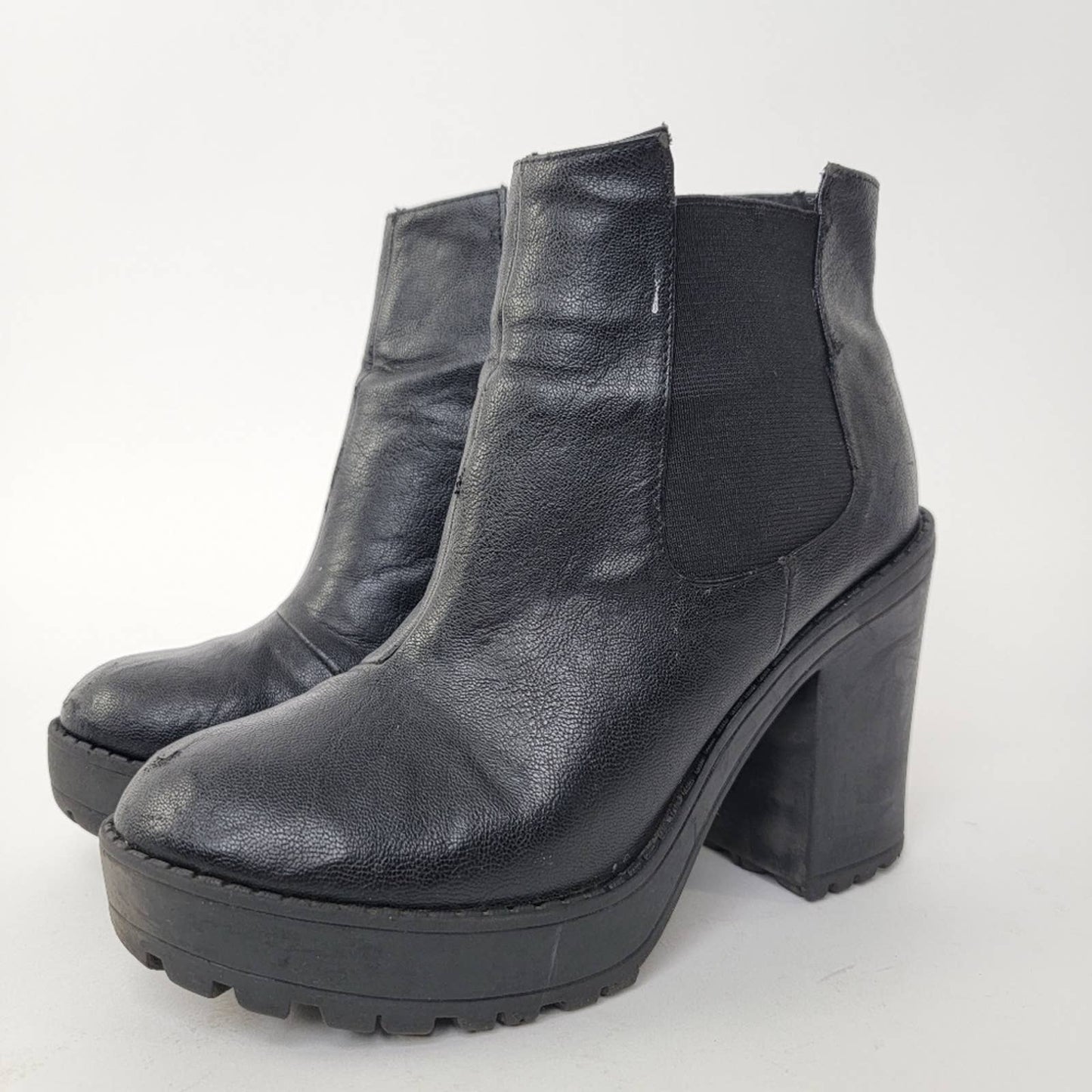 Black Chunky Platform Round Toe Booties - 6
