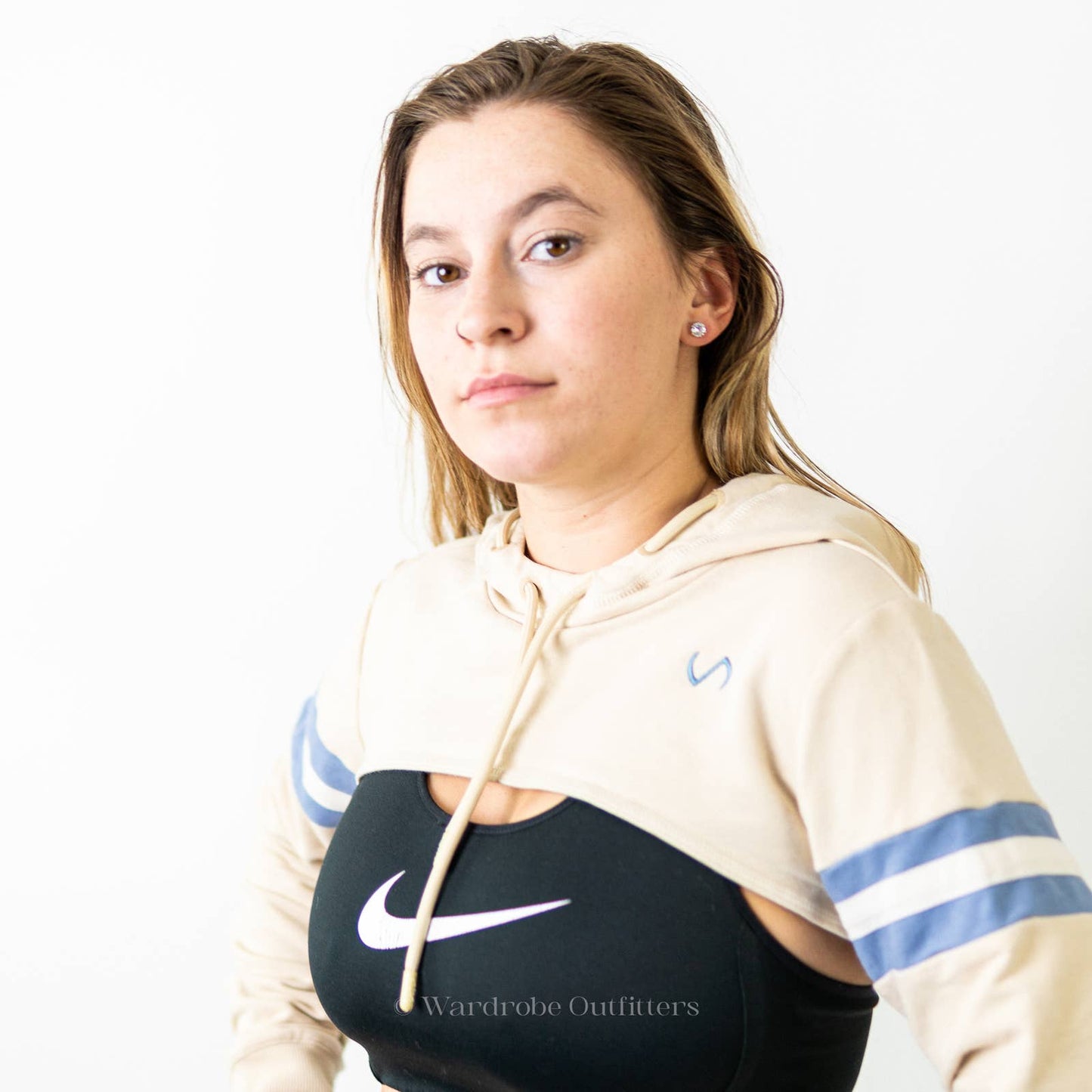 TLF High Cropped Hoodie Shrug - M