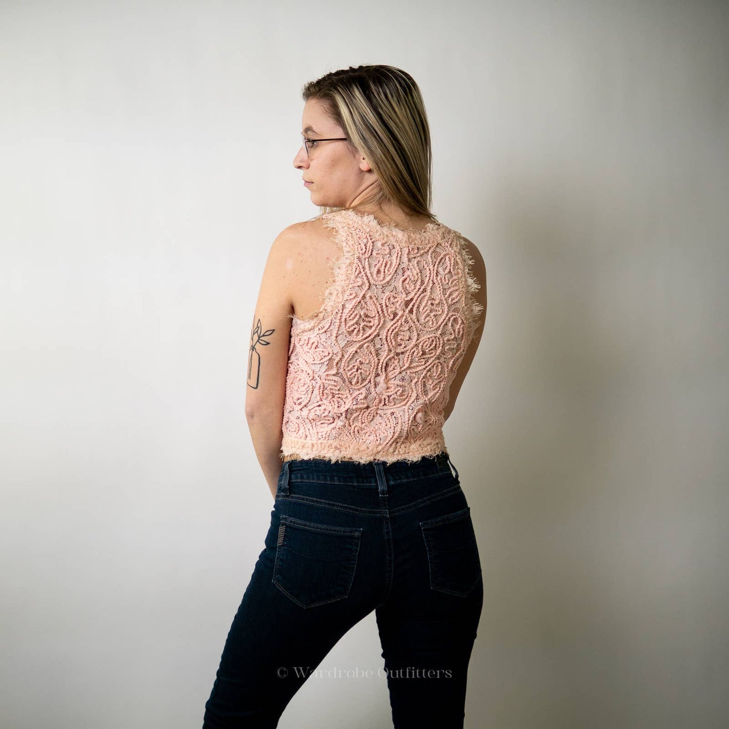 Blush Rose Pink Eyelash Woven Crochet Lace Cropped Tank Top - M
