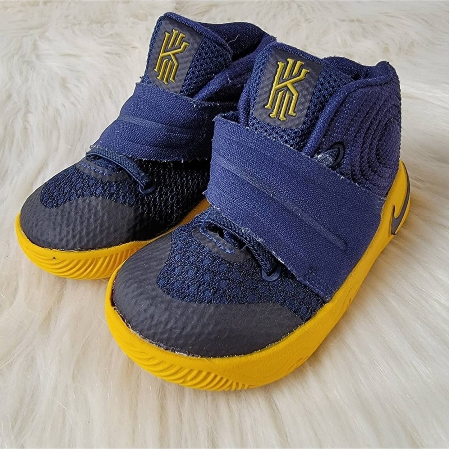 Nike Kyrie 2 TD Cavs - 6C