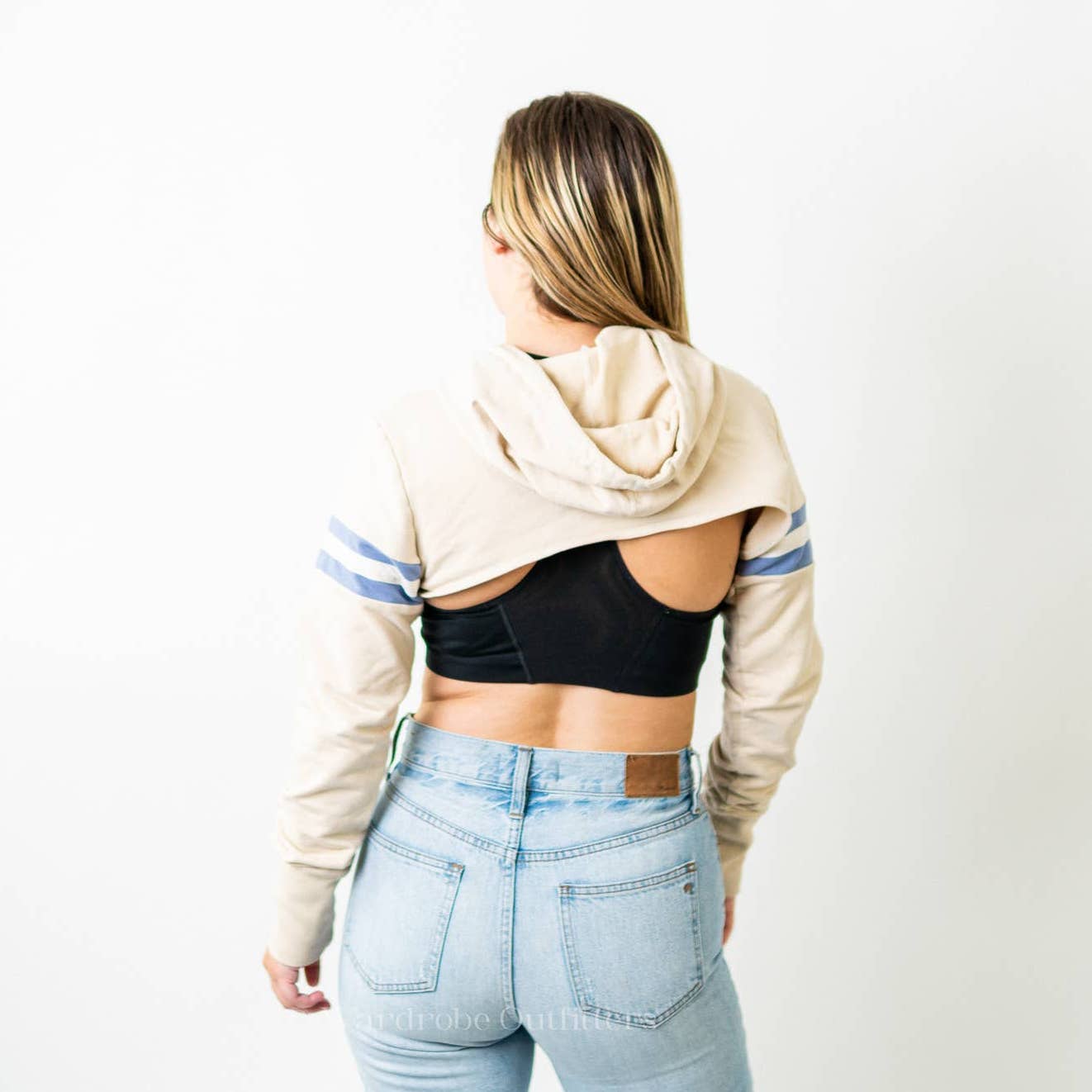 TLF High Cropped Hoodie Shrug - M