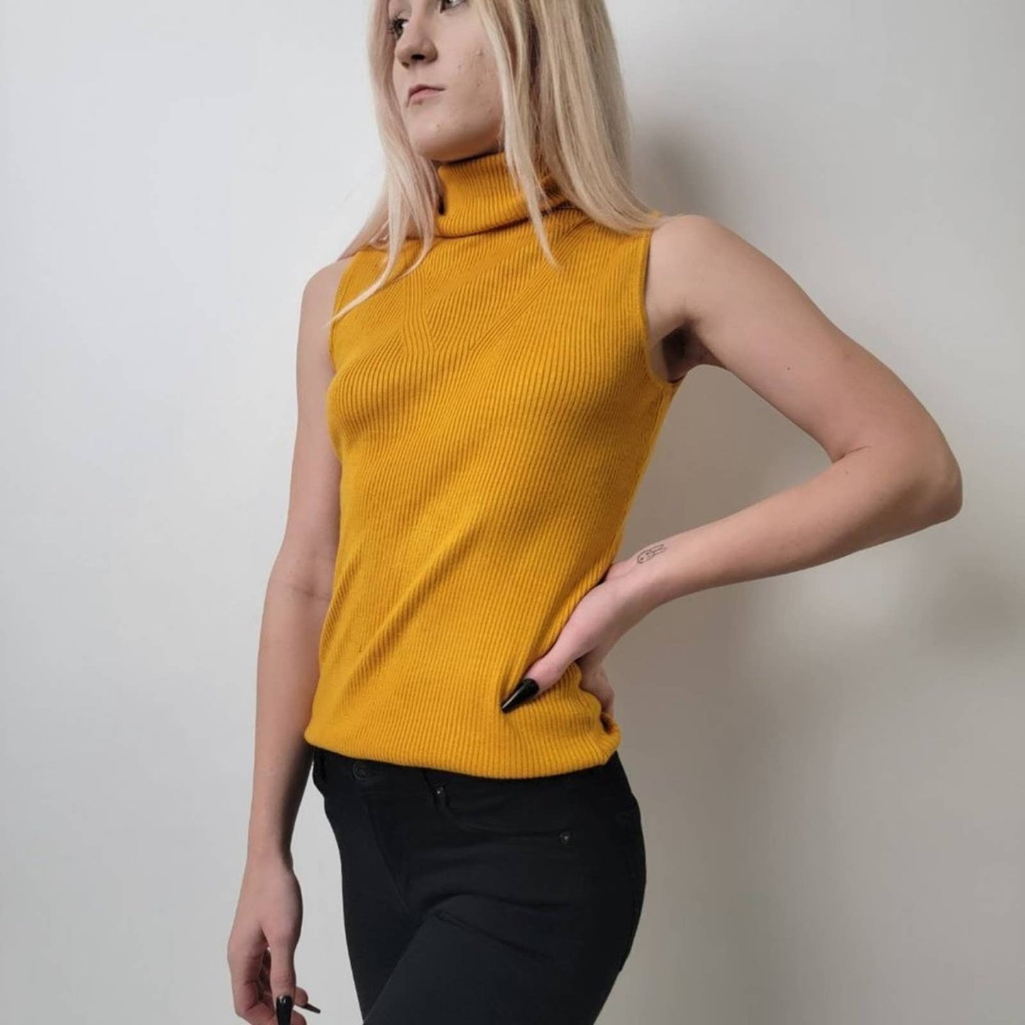 Ribbed Sleeveless Smocked Mock Neck Sweater - S