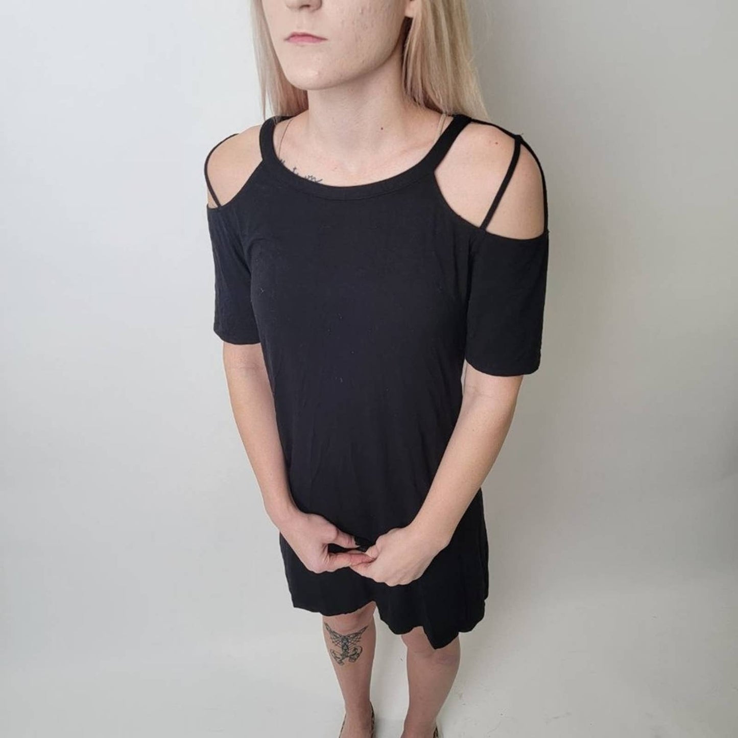 Fabletics Black Sunburst Cold Shoulder Mini Tee Shirt Dress - S