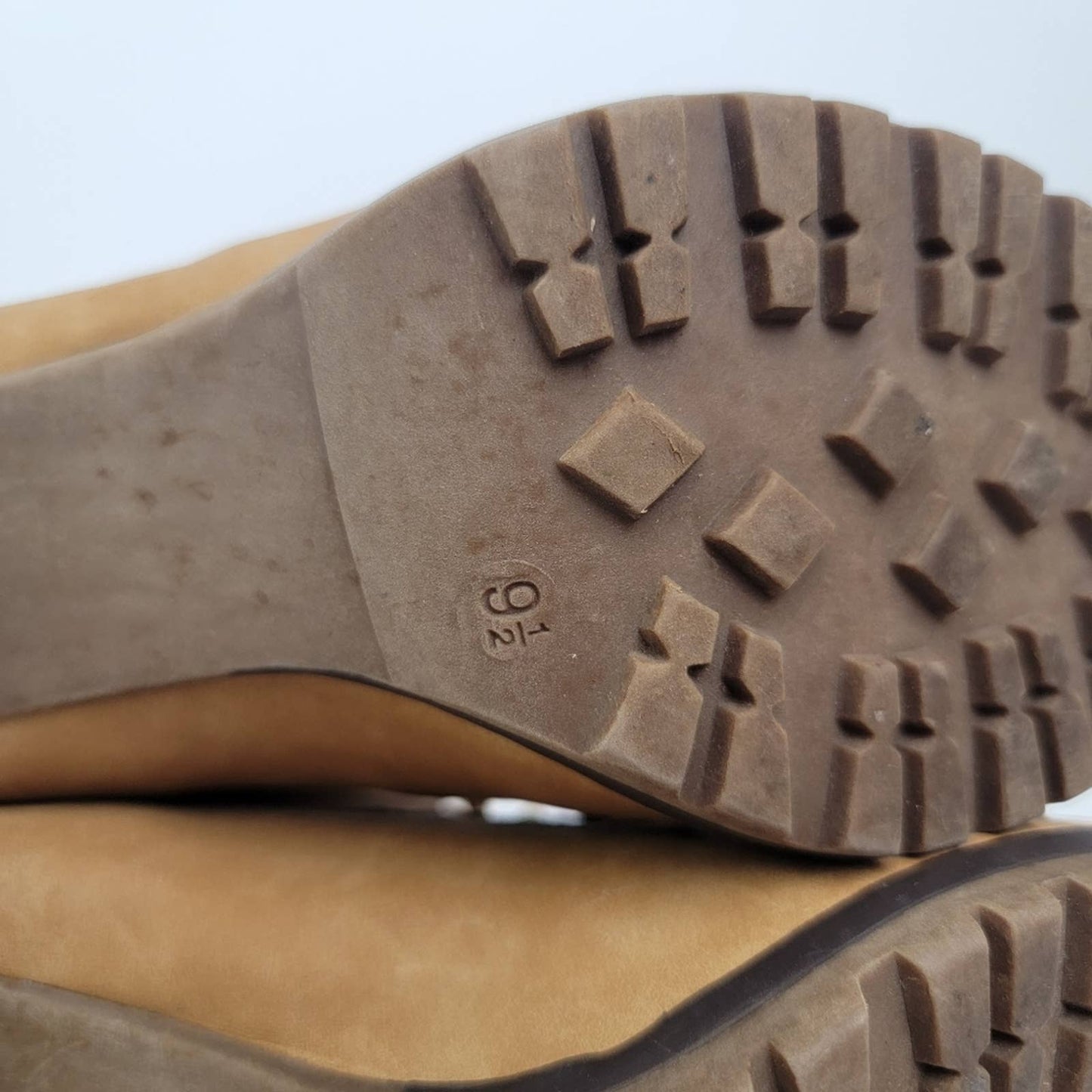 Nubuck Leather Lace-Up Stiletto Heel Chukka Booties - 9.5