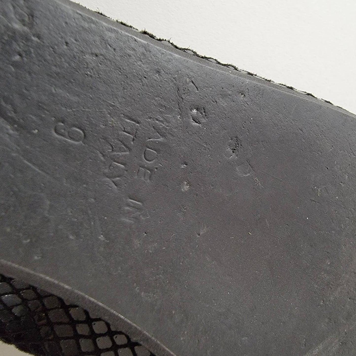 fs/ny French Sole Zeppa Black Fish Python Snake Scale Flats - 9