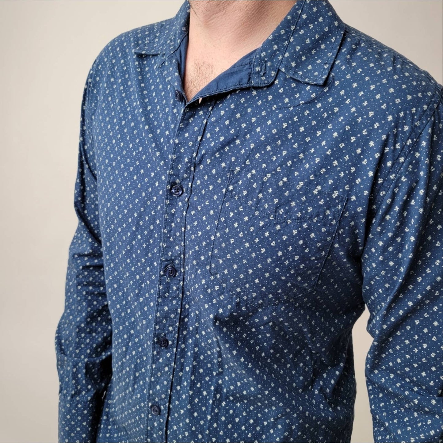 American Rag Paisley Print Slim Fitted Cut Button Down Shirt - M