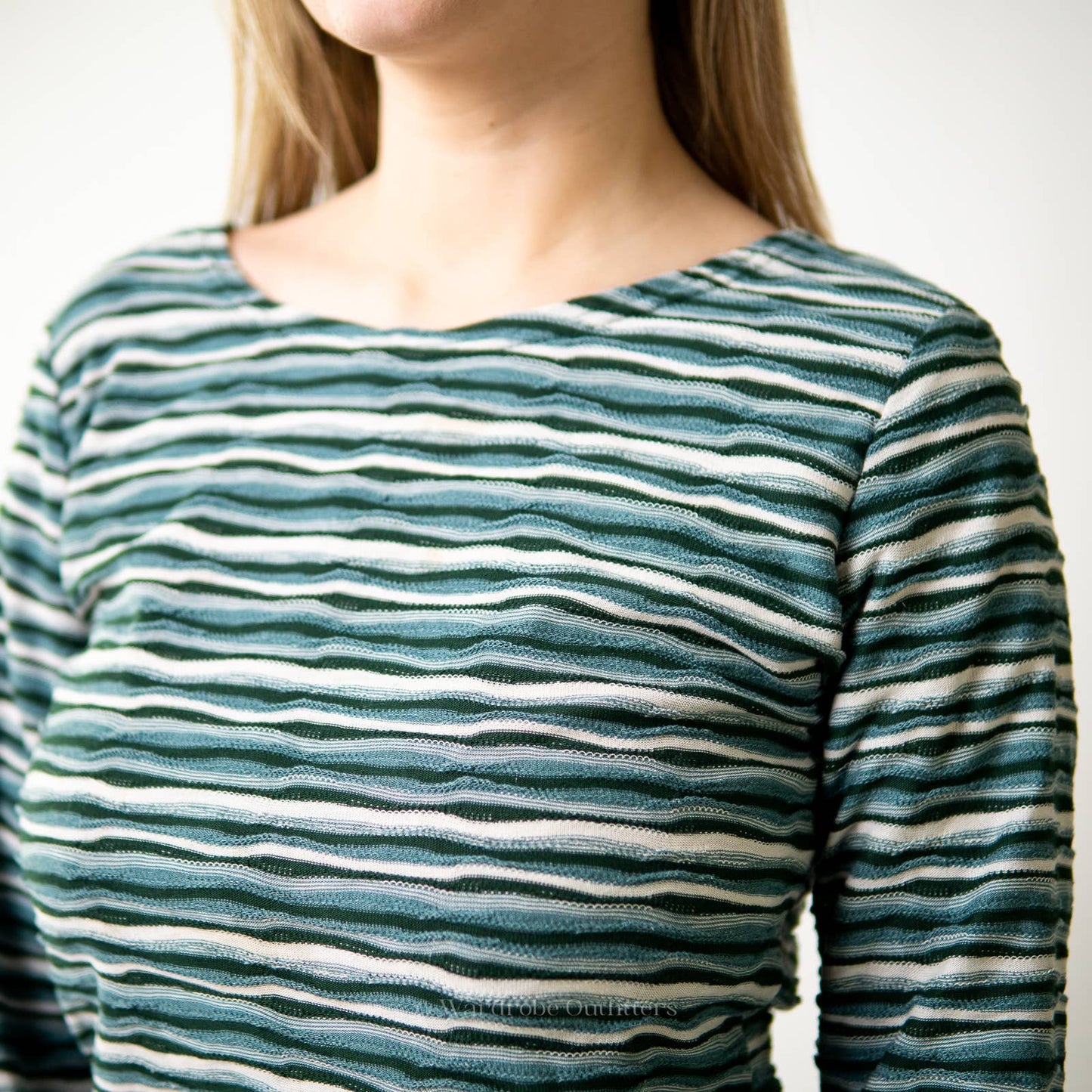 Vintage 90s Long Sleeve Wavy Tee - M