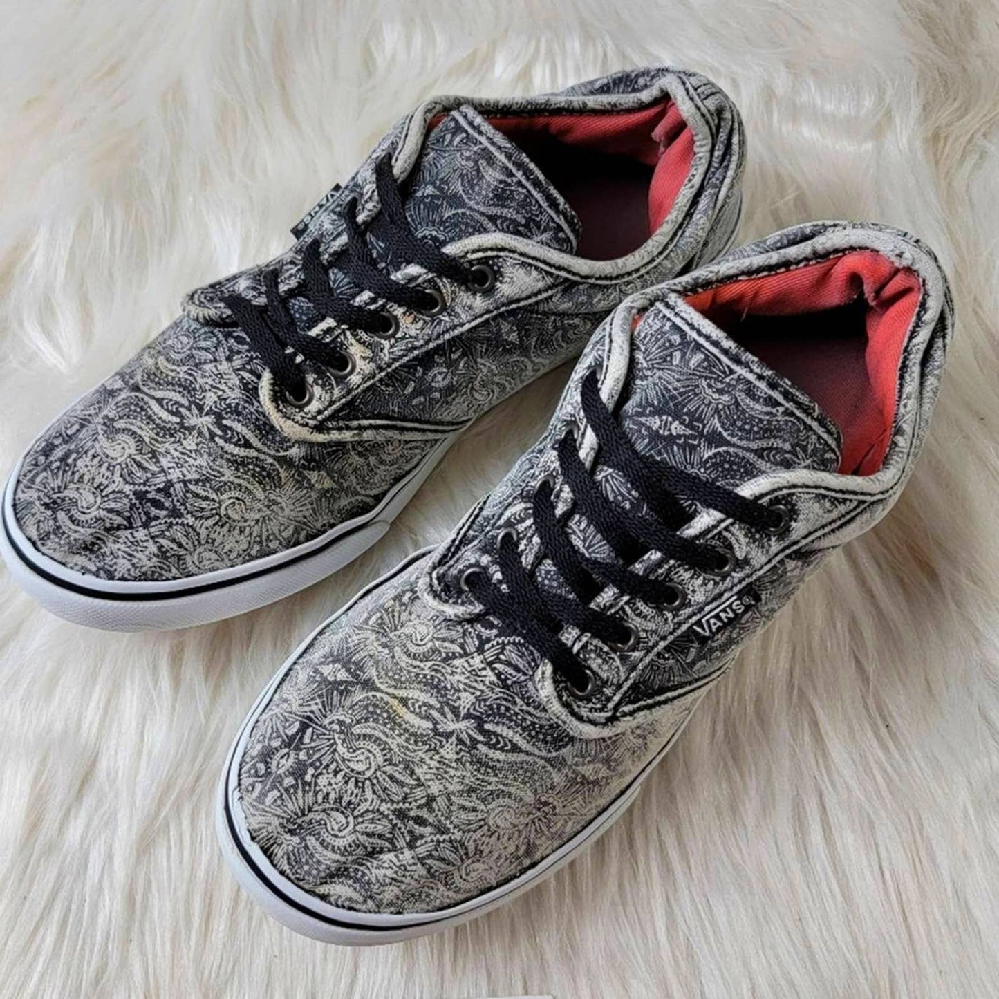 Vans Bandana Paisley Print Low Top Skate Shoes - 9