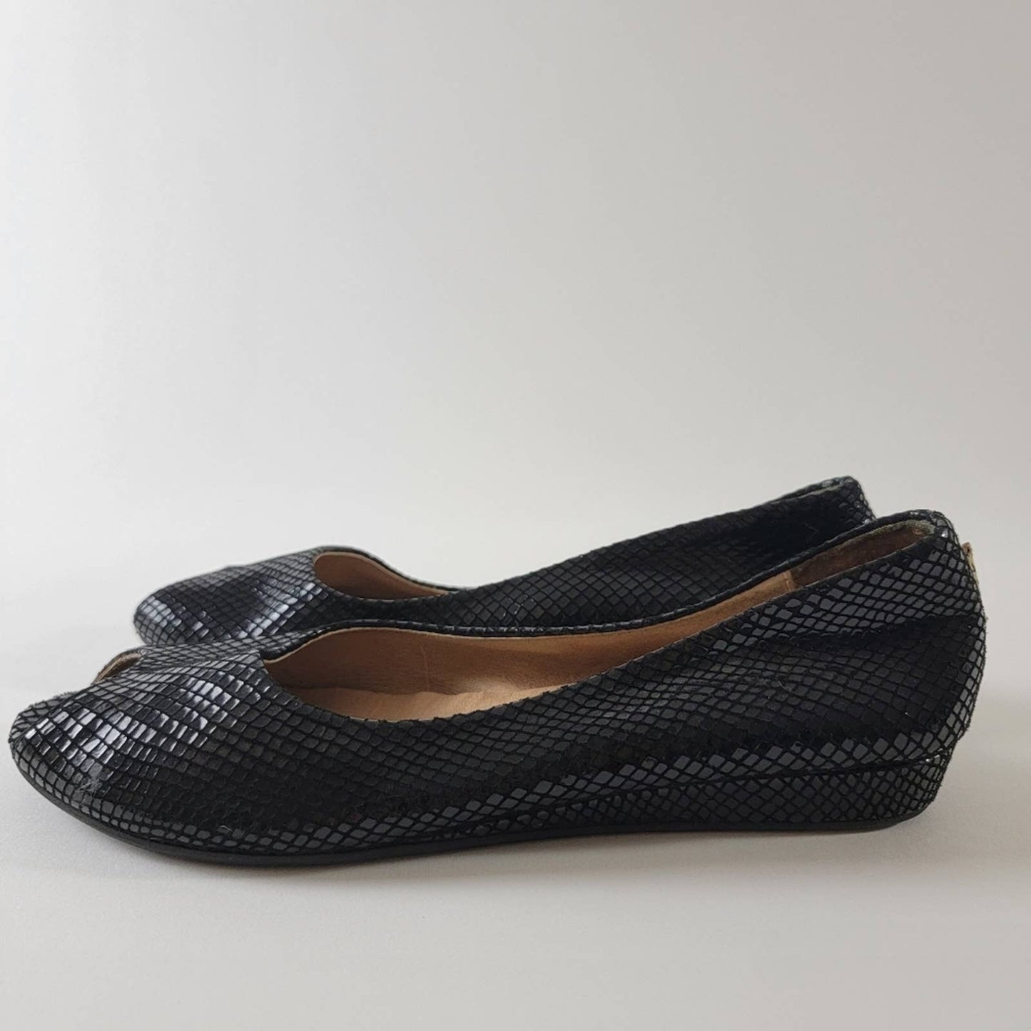 fs/ny French Sole Zeppa Black Fish Python Snake Scale Flats - 9
