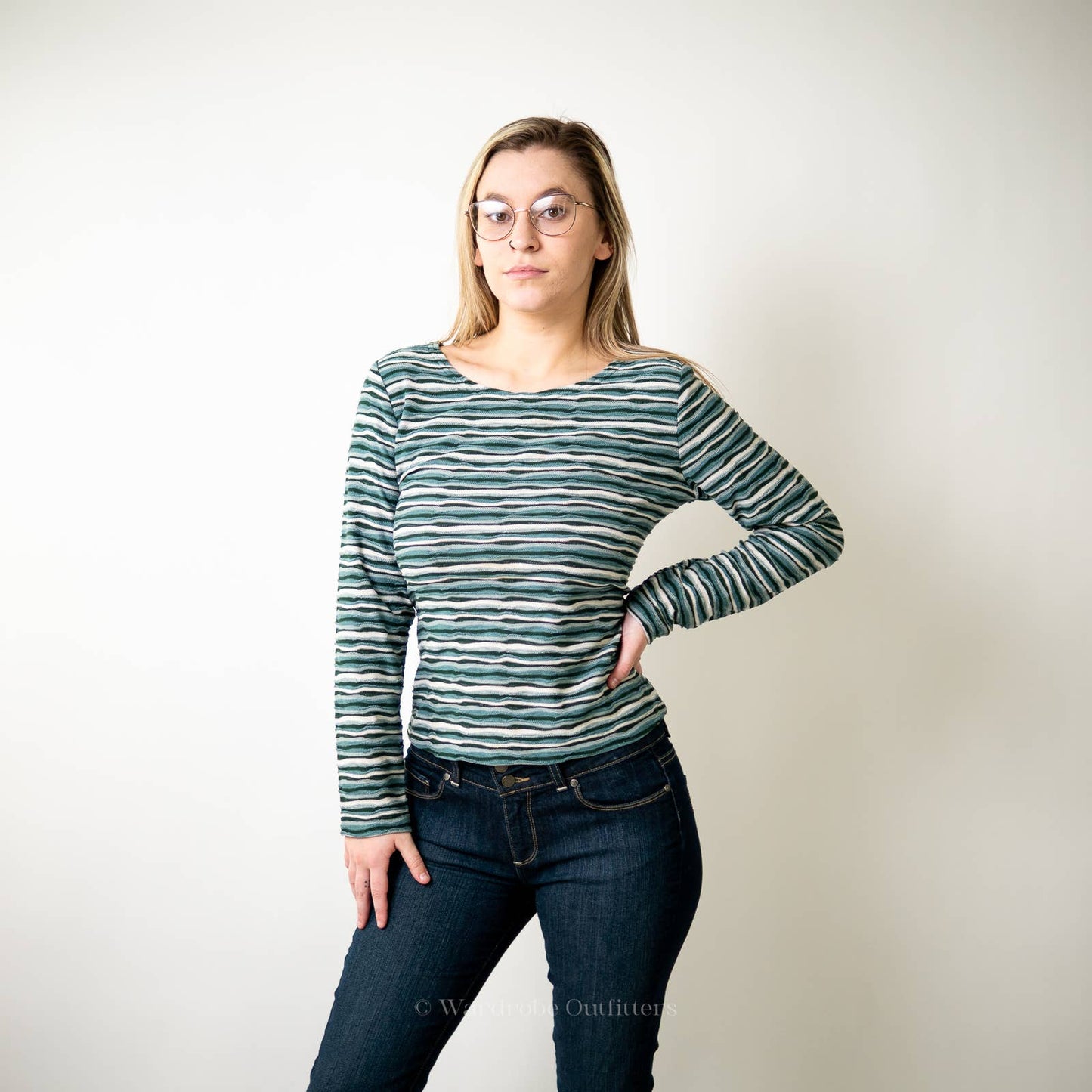 Vintage 90s Long Sleeve Wavy Tee - M