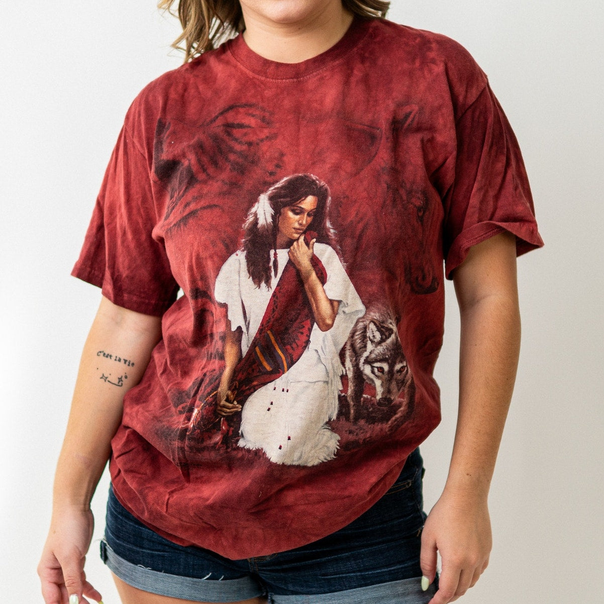 Vintage Y2K Native American Indian Wolf Tee Shirt