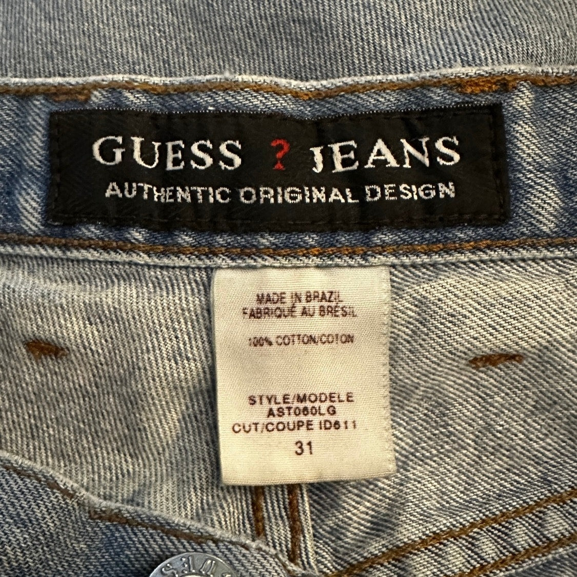 Vintage 90s GUESS Mom Jeans Light Blue