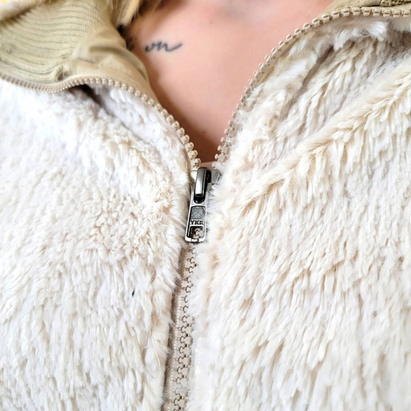 2014 Patagonia Fuzzy Fleece Cream White Parka Jacket - S