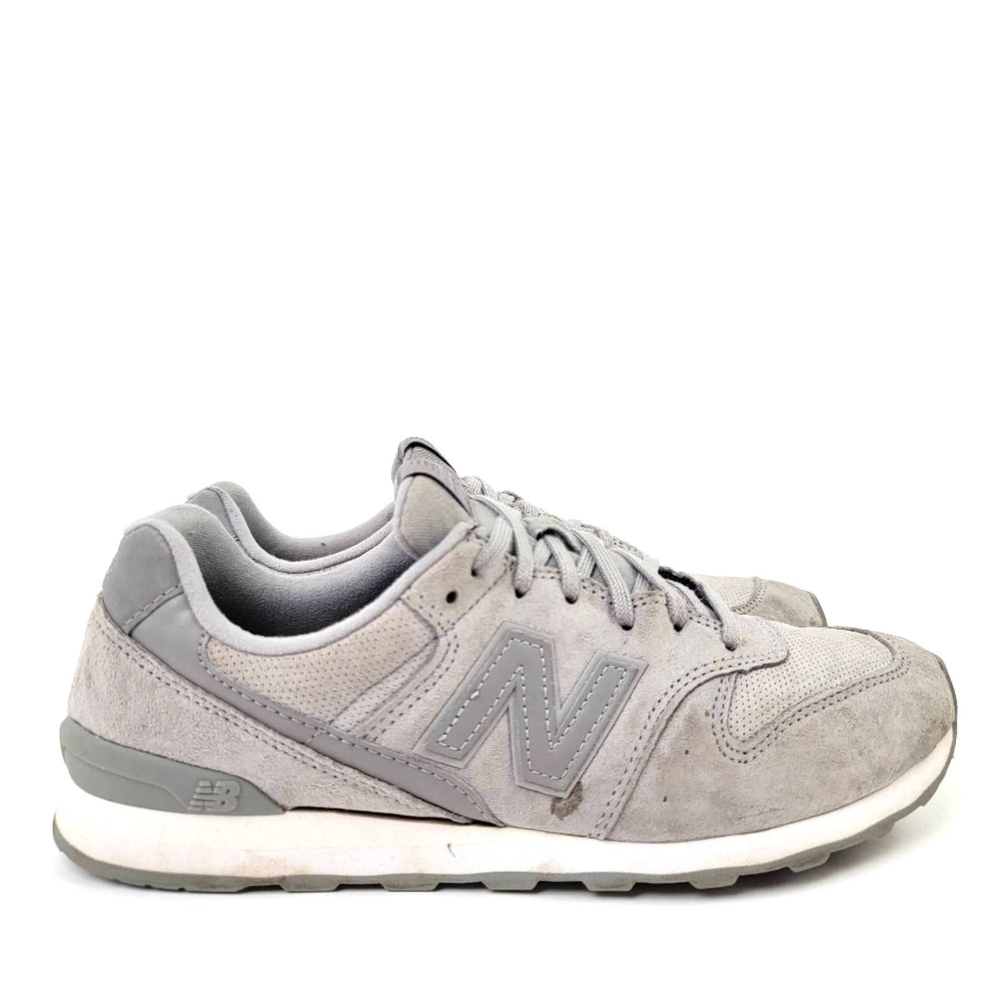 New Balance 696 Suede Comfort Athletic Tennis Shoes - 8.5