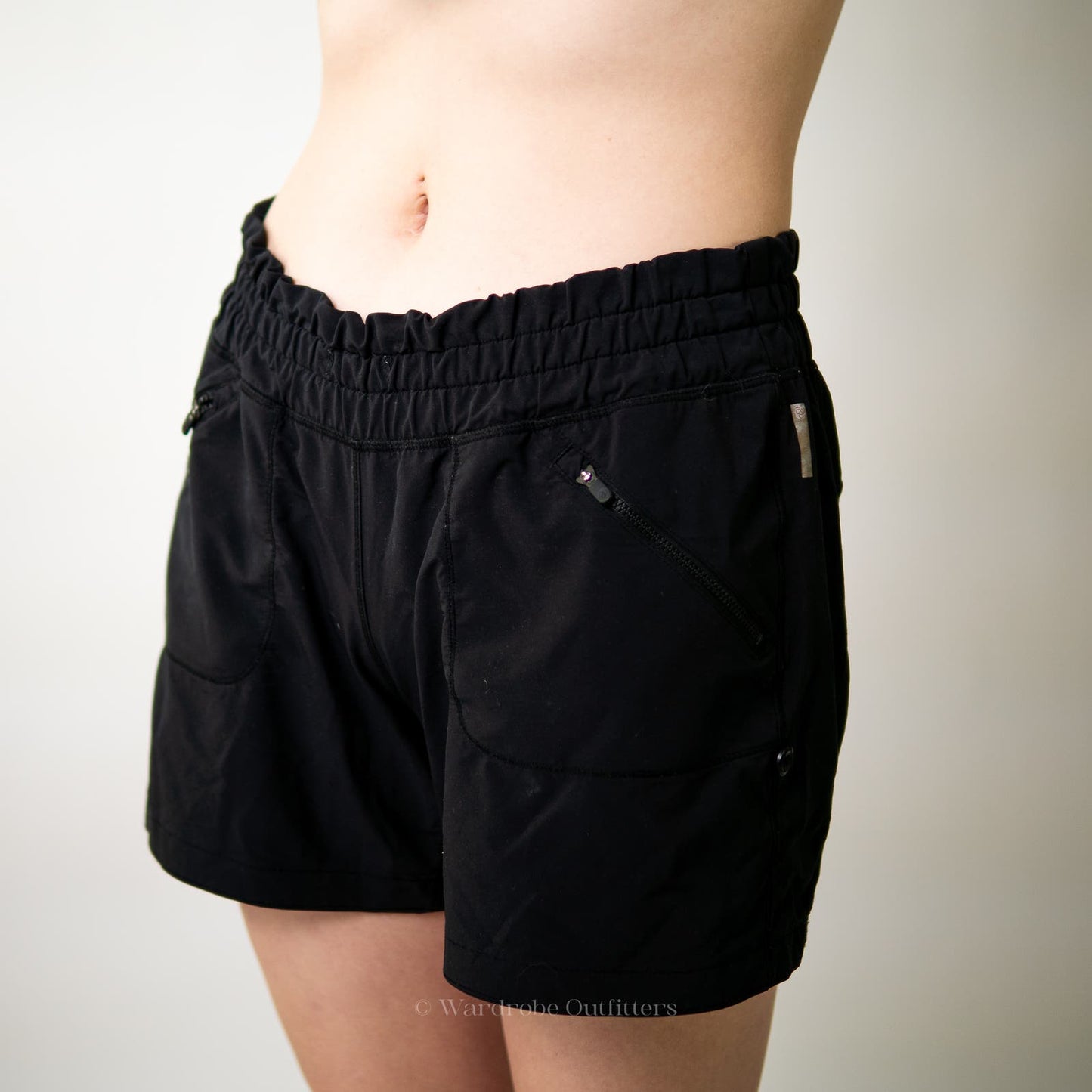 Zella Black Baggie Mid Shorts - M