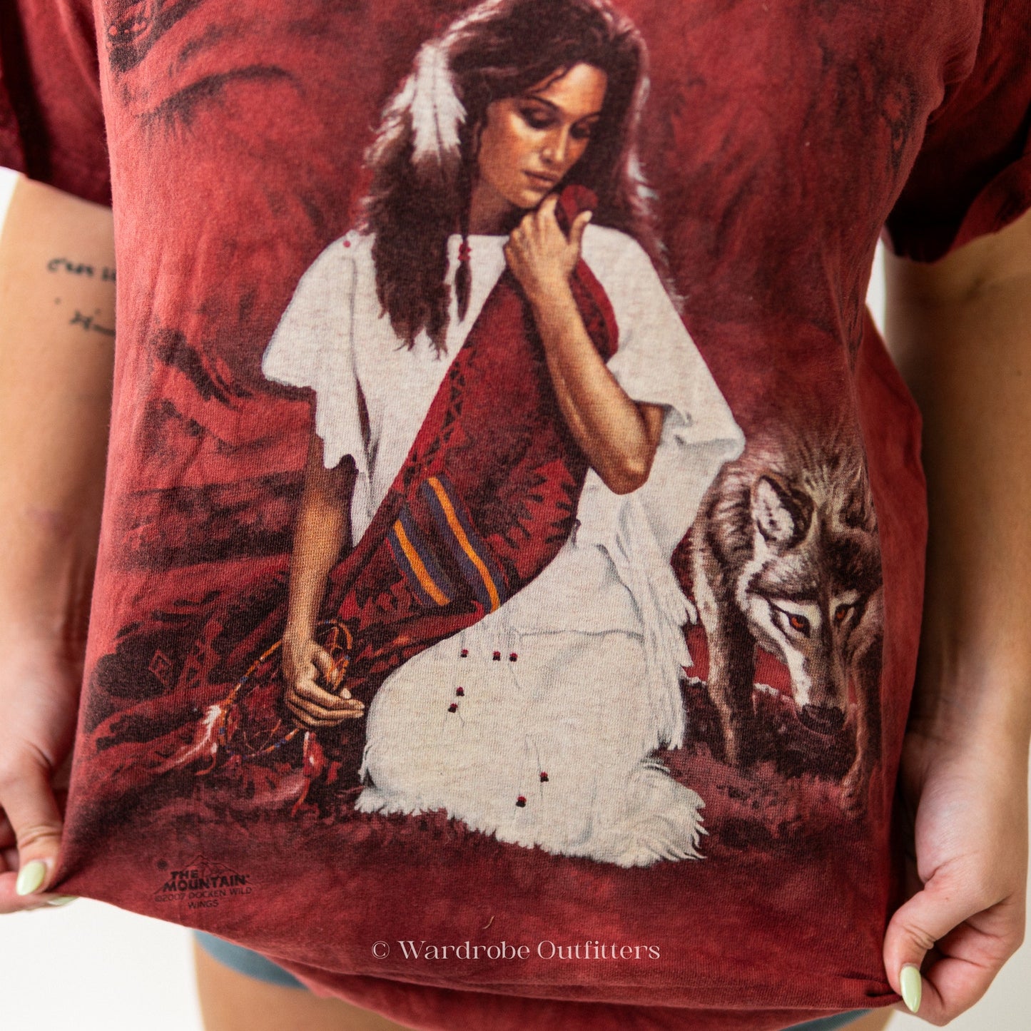 Vintage Y2K Native American Indian Wolf Tee Shirt