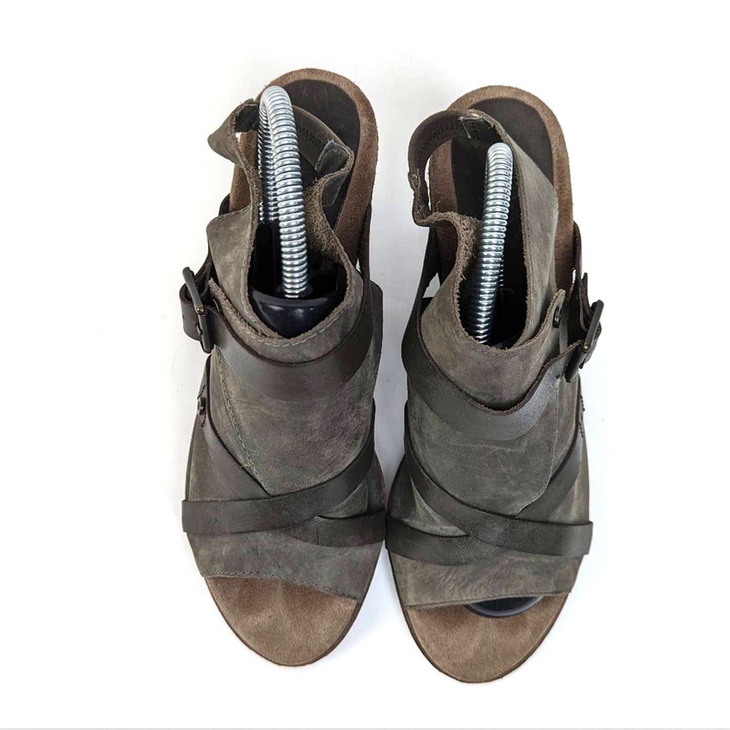 OTBT Delhi Slingback Leather Pump Sandals- 8