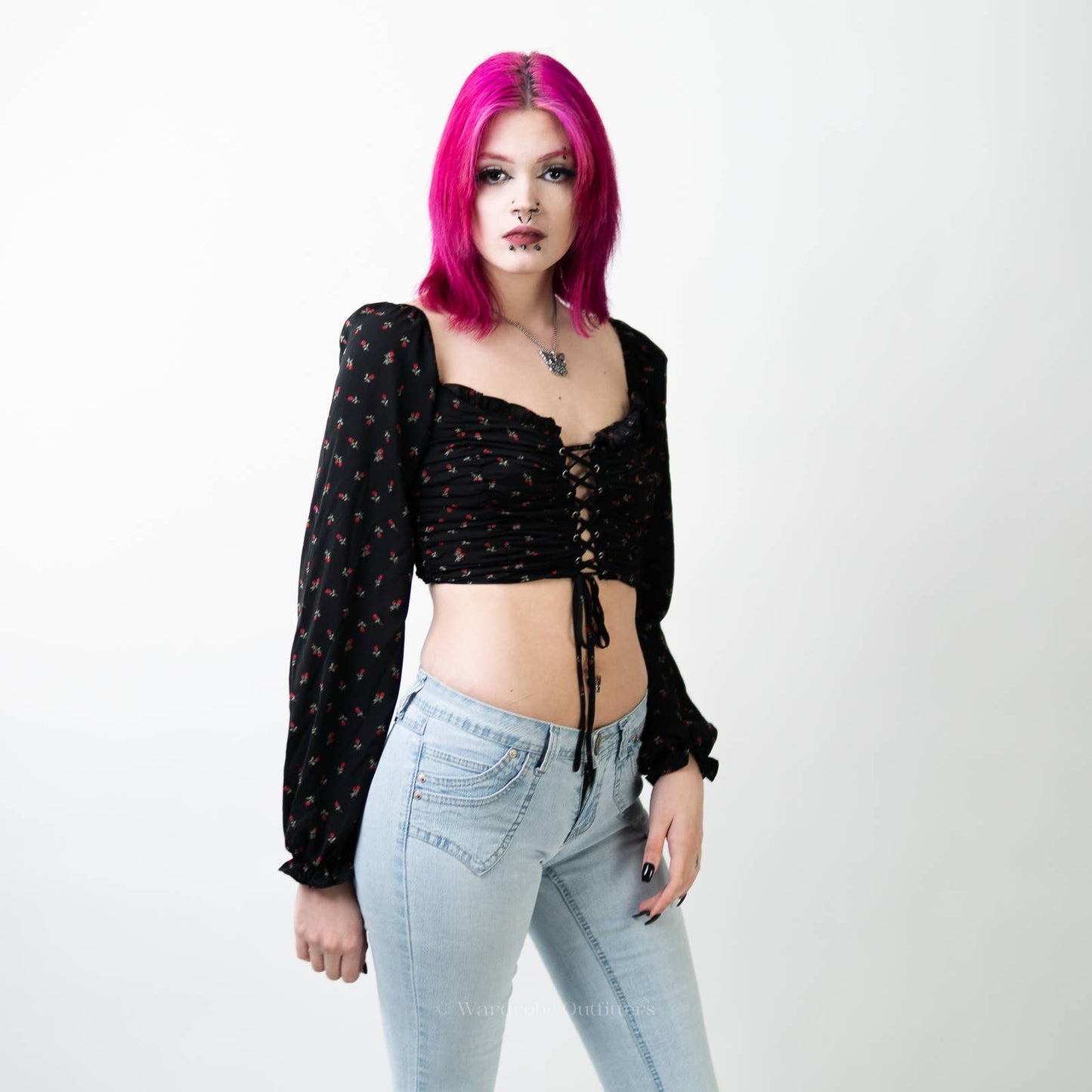 F21 Lace-Up Peasant Long Sleeve Crop Top