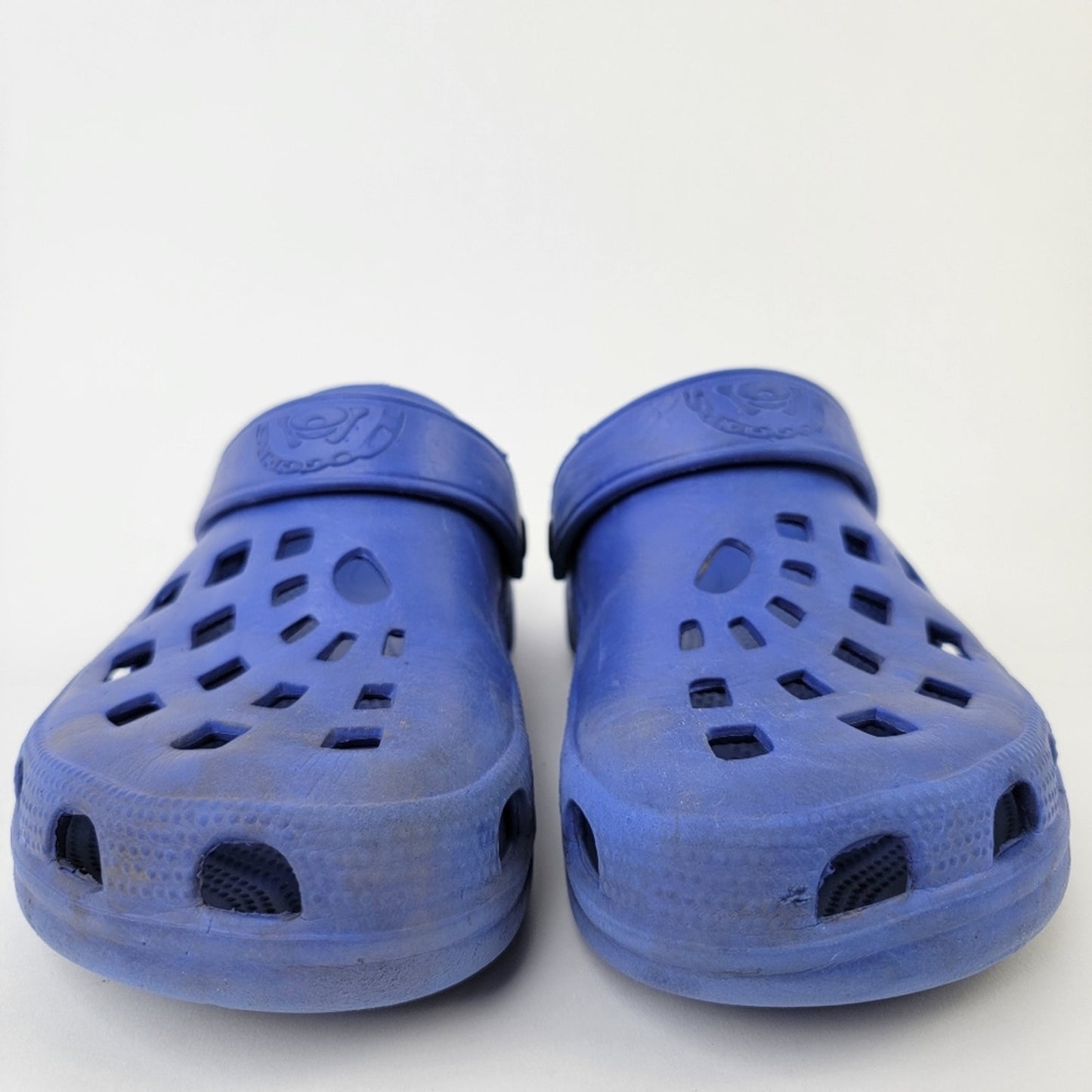 DAWGS Doggers Classic Blue Croc Shoes - 8