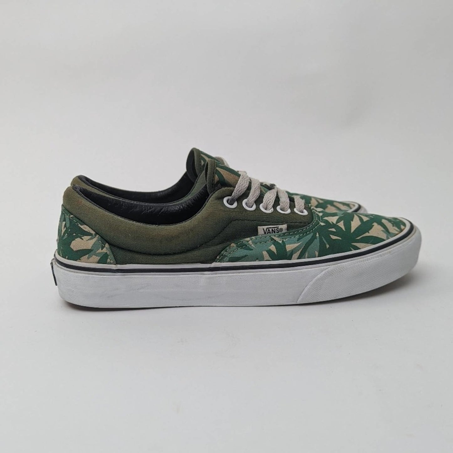 Rare Mary-J Leaf Low Top Vans - 7.5/9