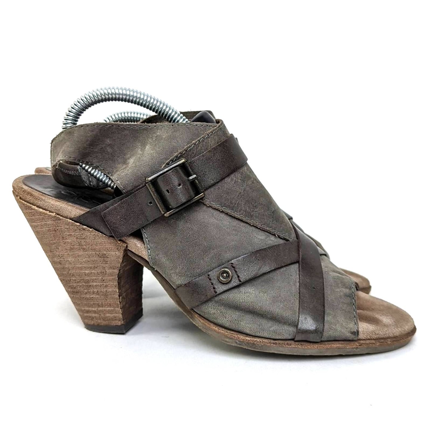 OTBT Delhi Slingback Leather Pump Sandals- 8