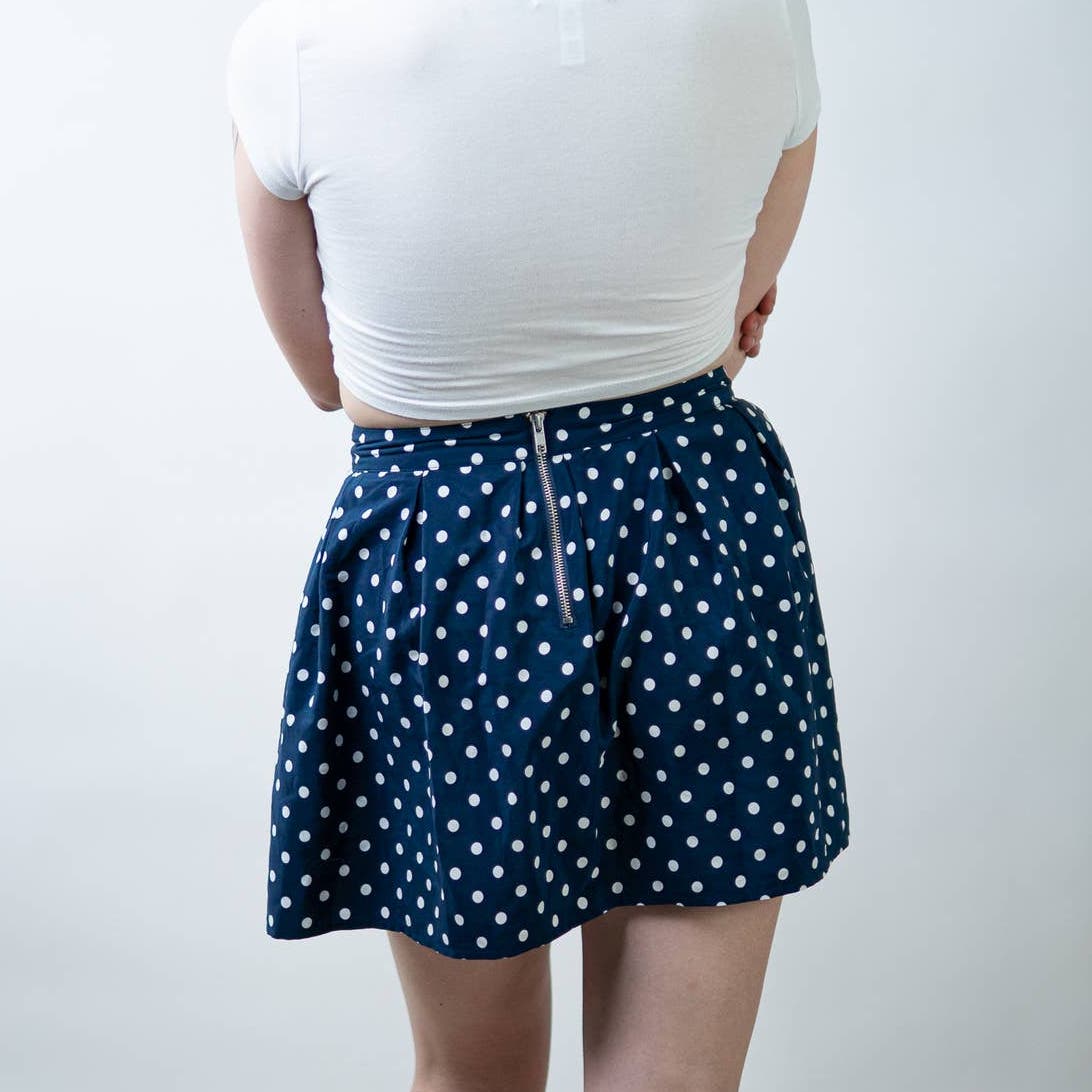 Aeropostale Polka Dot Circle Skater Mini Skirt - M