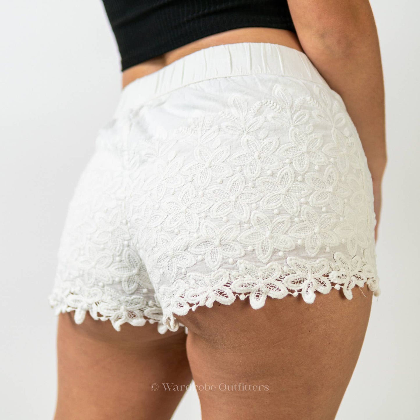 Zara Trafaluc Crochet Lace Pull On Cream White Cheeky Shorts