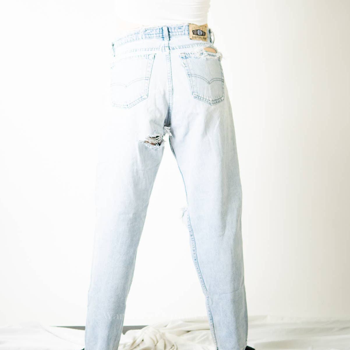 Vintage 90s THRASHED Ripped Distressed Levi Silvertab Baggy Jeans