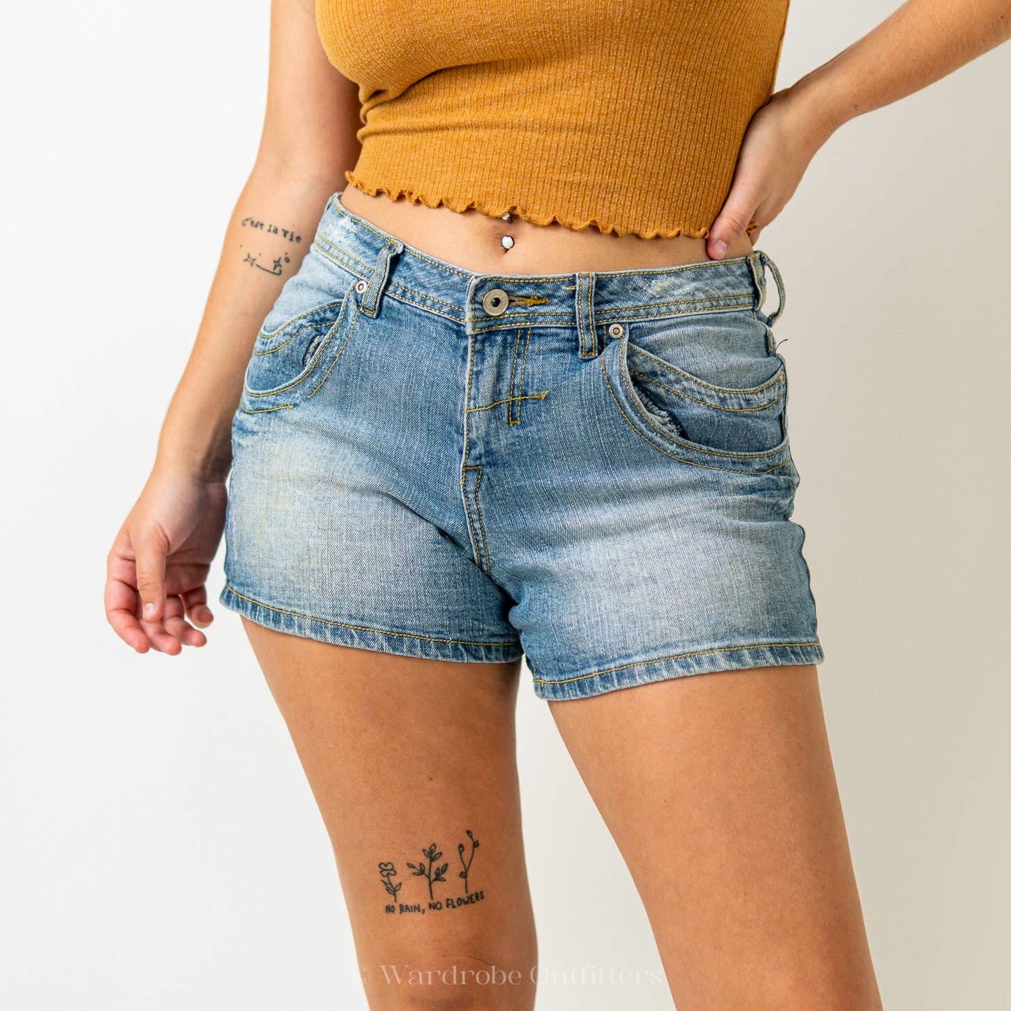 L.A. Blues Y2K Mid Rise Double Pocket Denim Shorts - 30 / 6