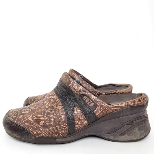 Mozo Zoe Brown Paisley Nursing Clogs Mules Slip Ons - 9