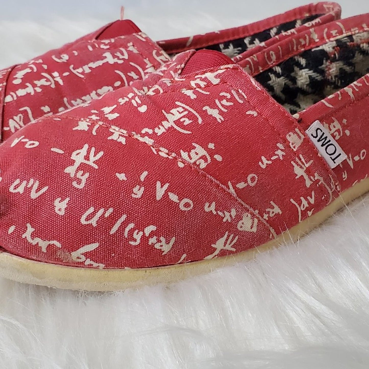 RARE TOMS Red Math EquationFlats - 6.5