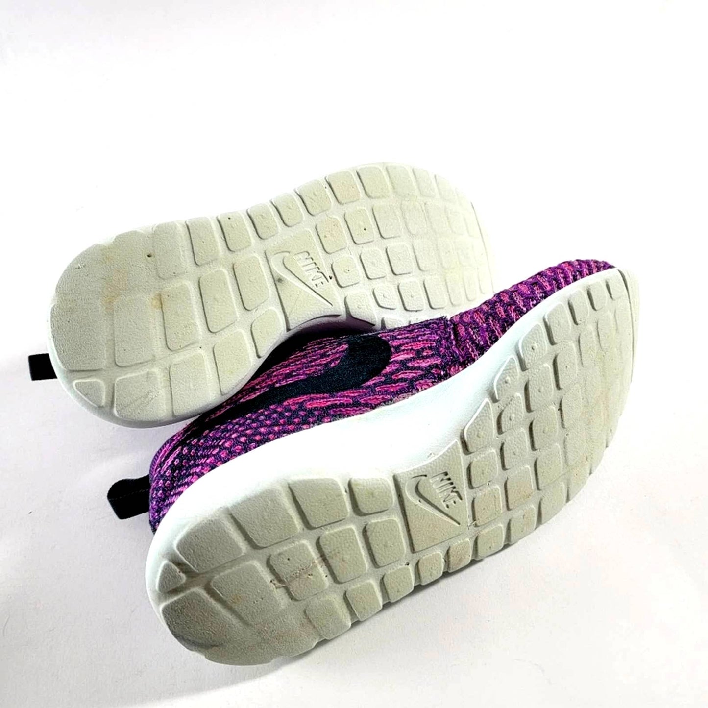 Nike Rosherun Flyknit Sneakers - 7