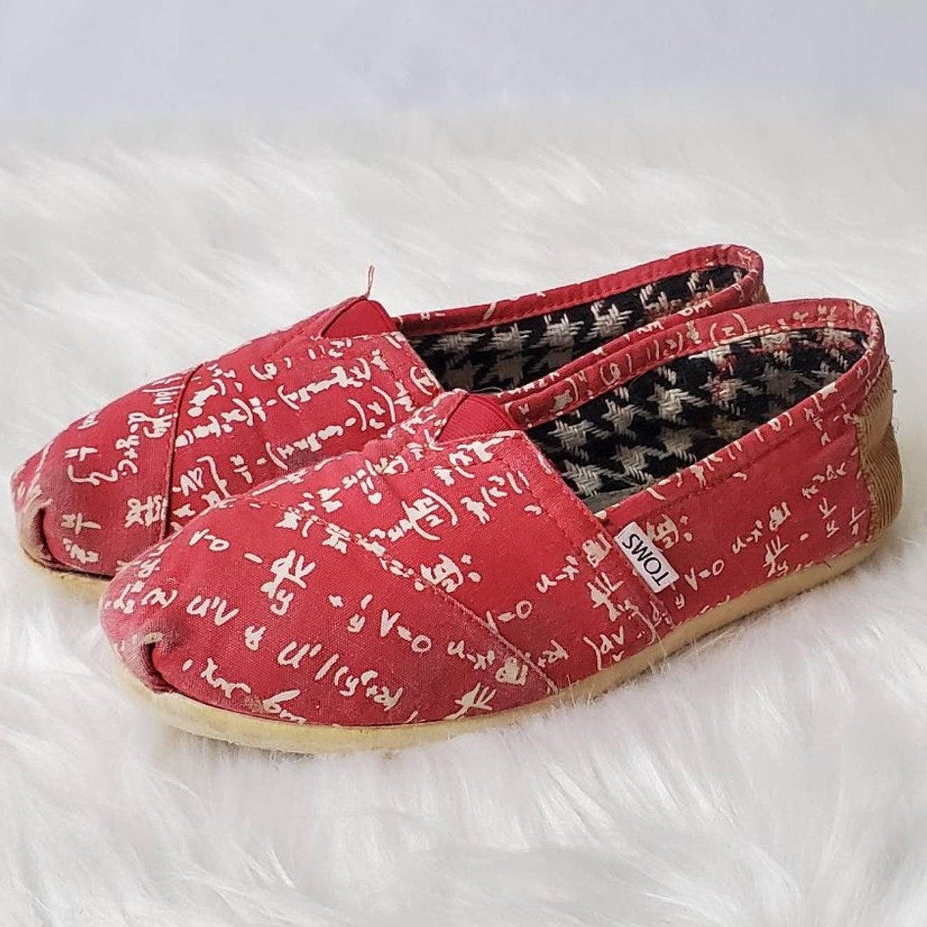 RARE TOMS Red Math EquationFlats - 6.5