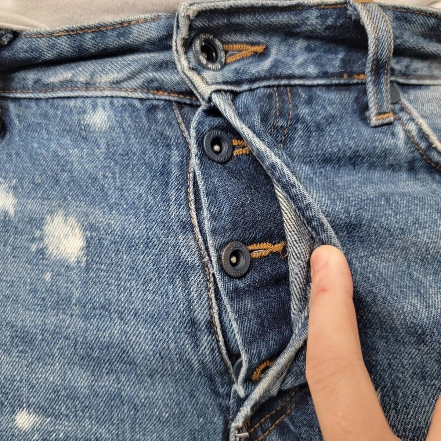 ZARA Paint Splashed Thrashed Distressed Jeans - 32x32