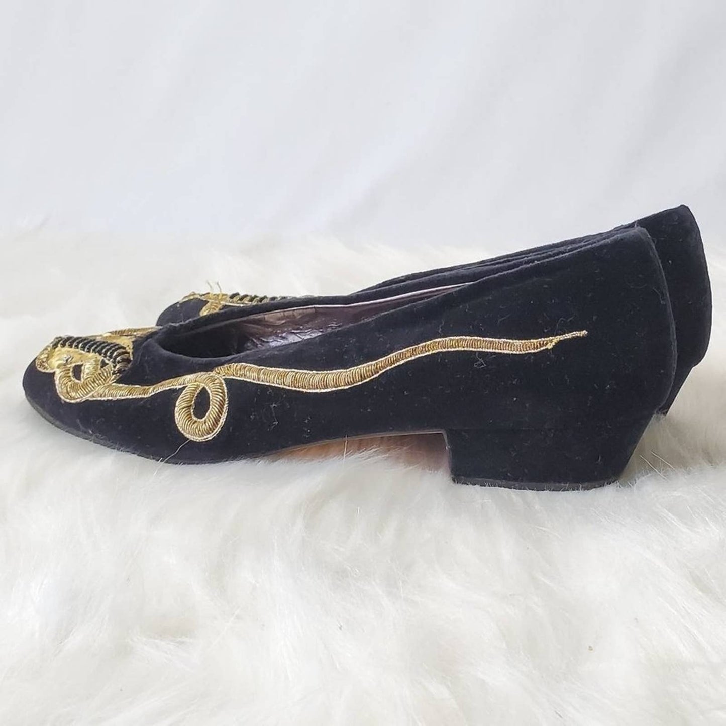 Vintage Andrea Pfister for I. Magnin Black Suede Flats Heels - 7