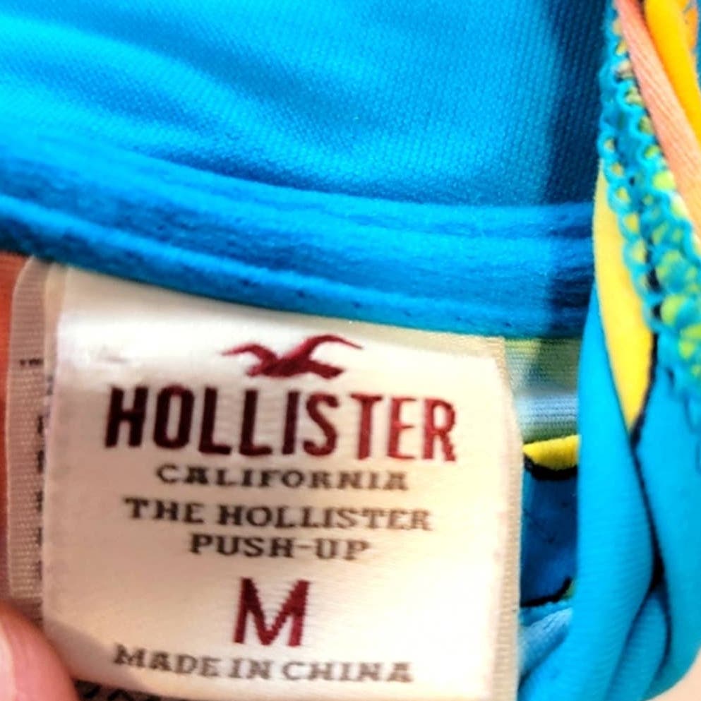 Hollister Hibiscus Bikini Push Up Top - M