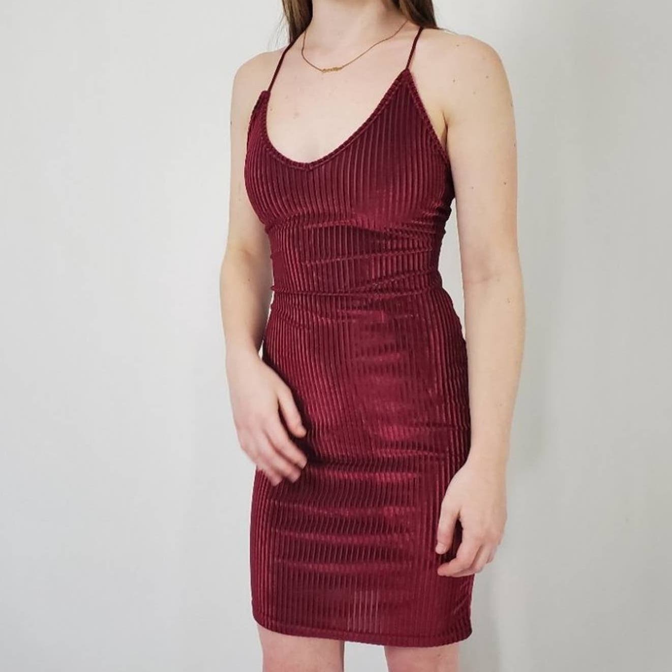 Maroon Red Halter Ribbed Body Con Mini Dress - S