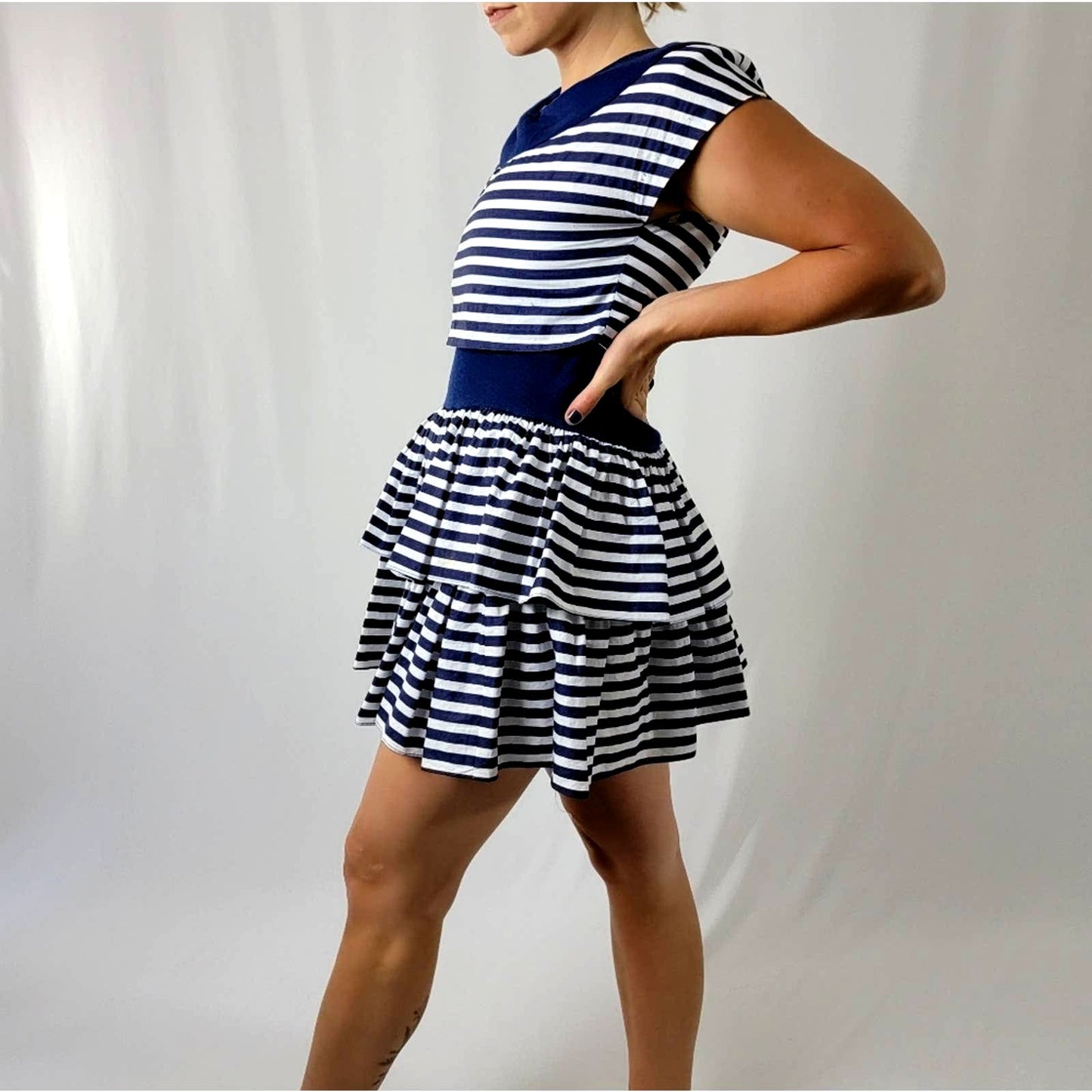 Vintage 80s Diamond’s Run Striped A-Line Ruffle Flare Skirt Dress - M