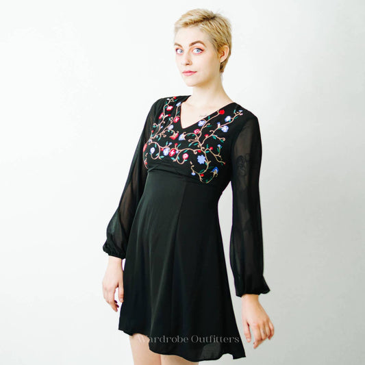 Witchy Floral Midi Sheer Sleeve Dress