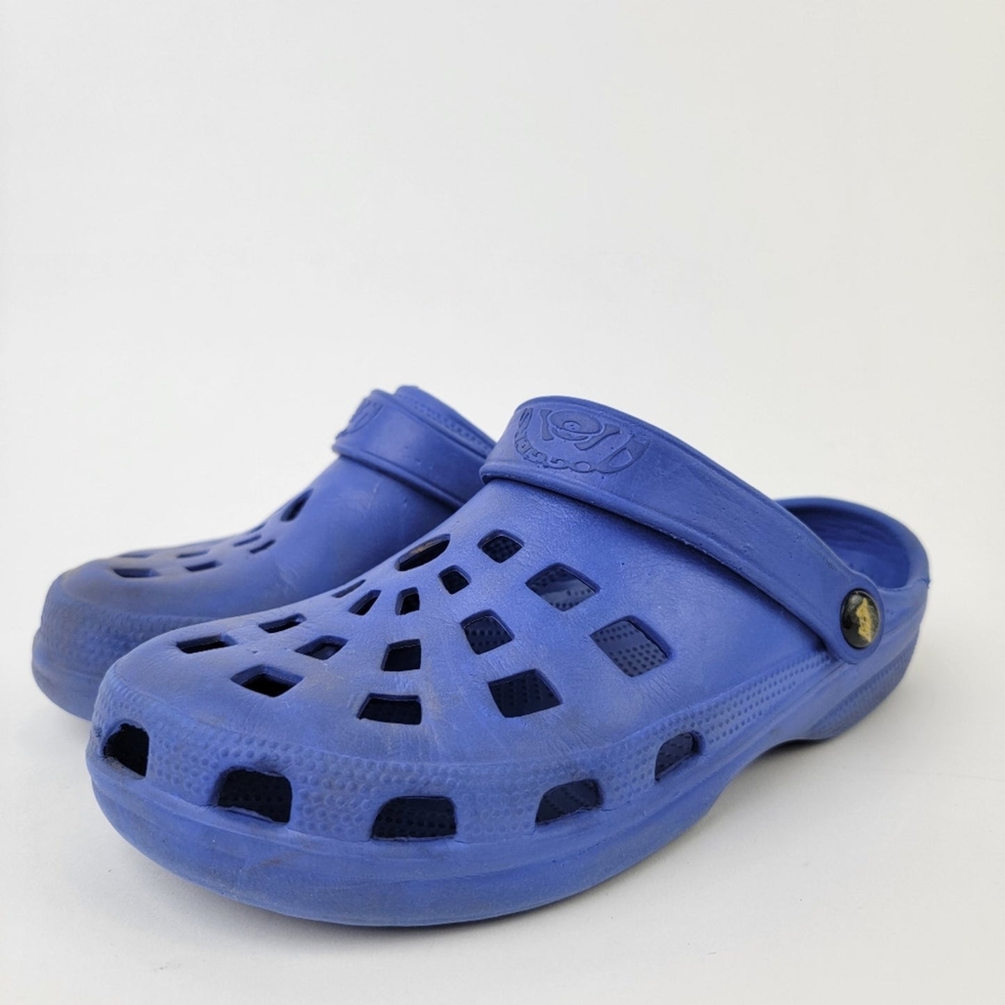 DAWGS Doggers Classic Blue Croc Shoes - 8