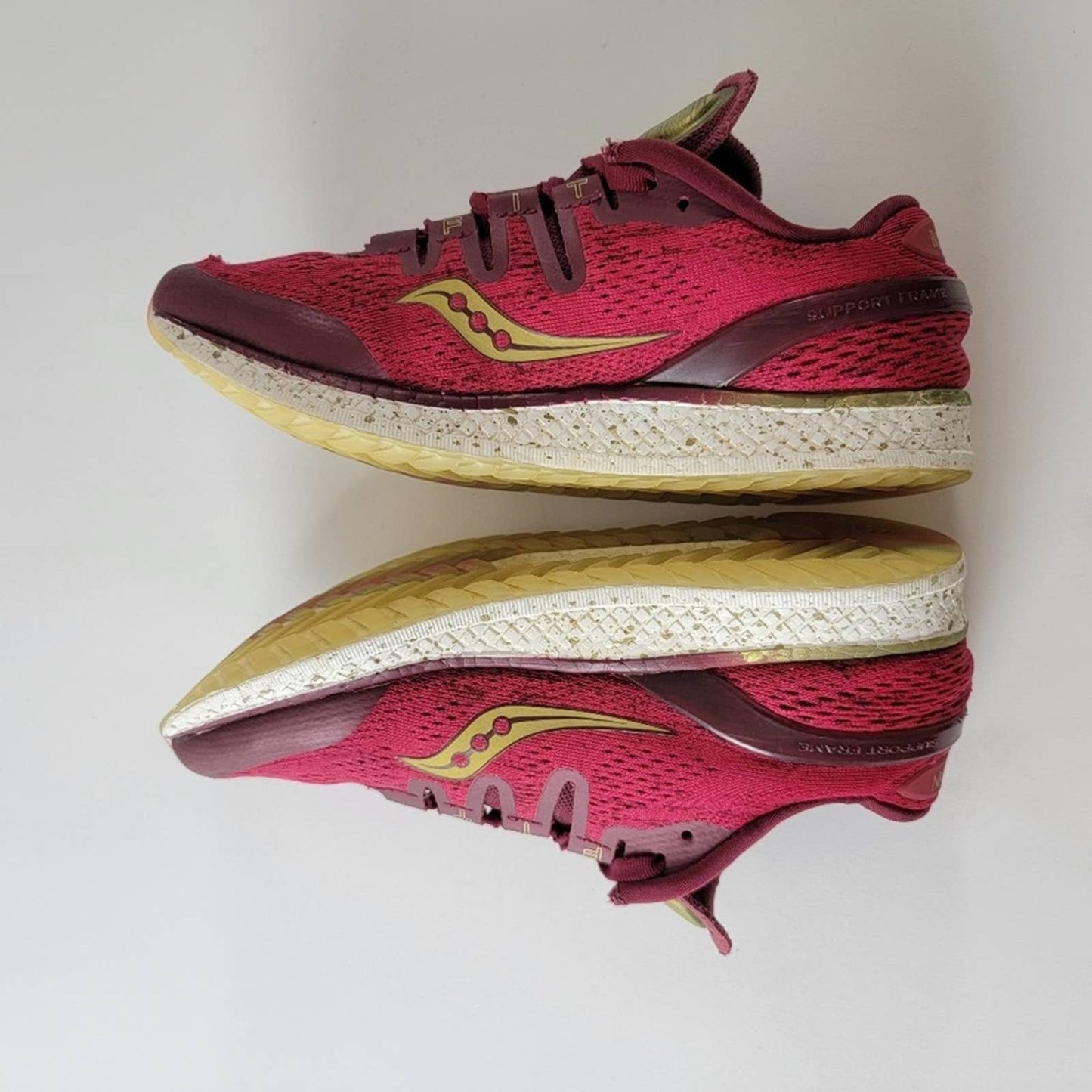 Rare Saucony Limited Edition Boston Freedom ISO - 9.5