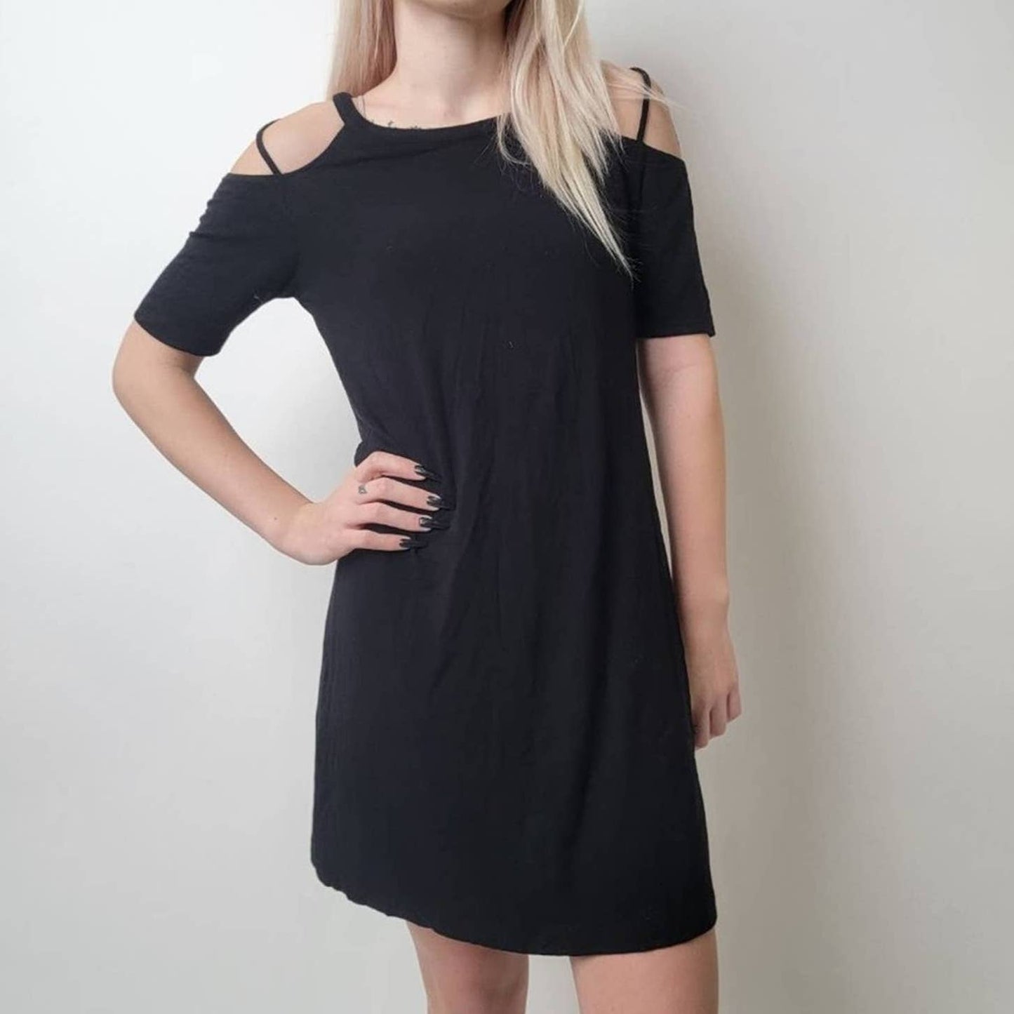 Fabletics Black Sunburst Cold Shoulder Mini Tee Shirt Dress - S