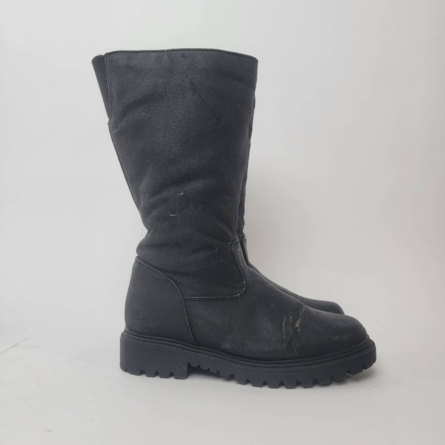 Khombu Black Chunky Lug Snow Boots - 6